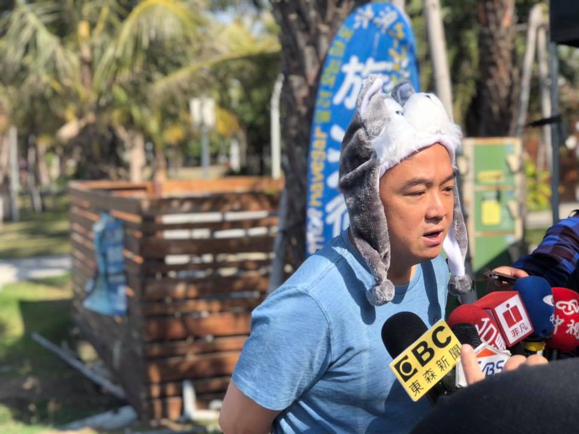 高雄市政府觀光局局長潘恒旭直指G.E.M.的經理人公司貪財,向觀光局要了一筆很高的費用。(潘恒旭Facebook) 高雄市政府觀光局局長潘恒旭直指G.E.M.的經理人公司貪財,向觀光局要了一筆很高的費用。(潘恒旭Facebook)