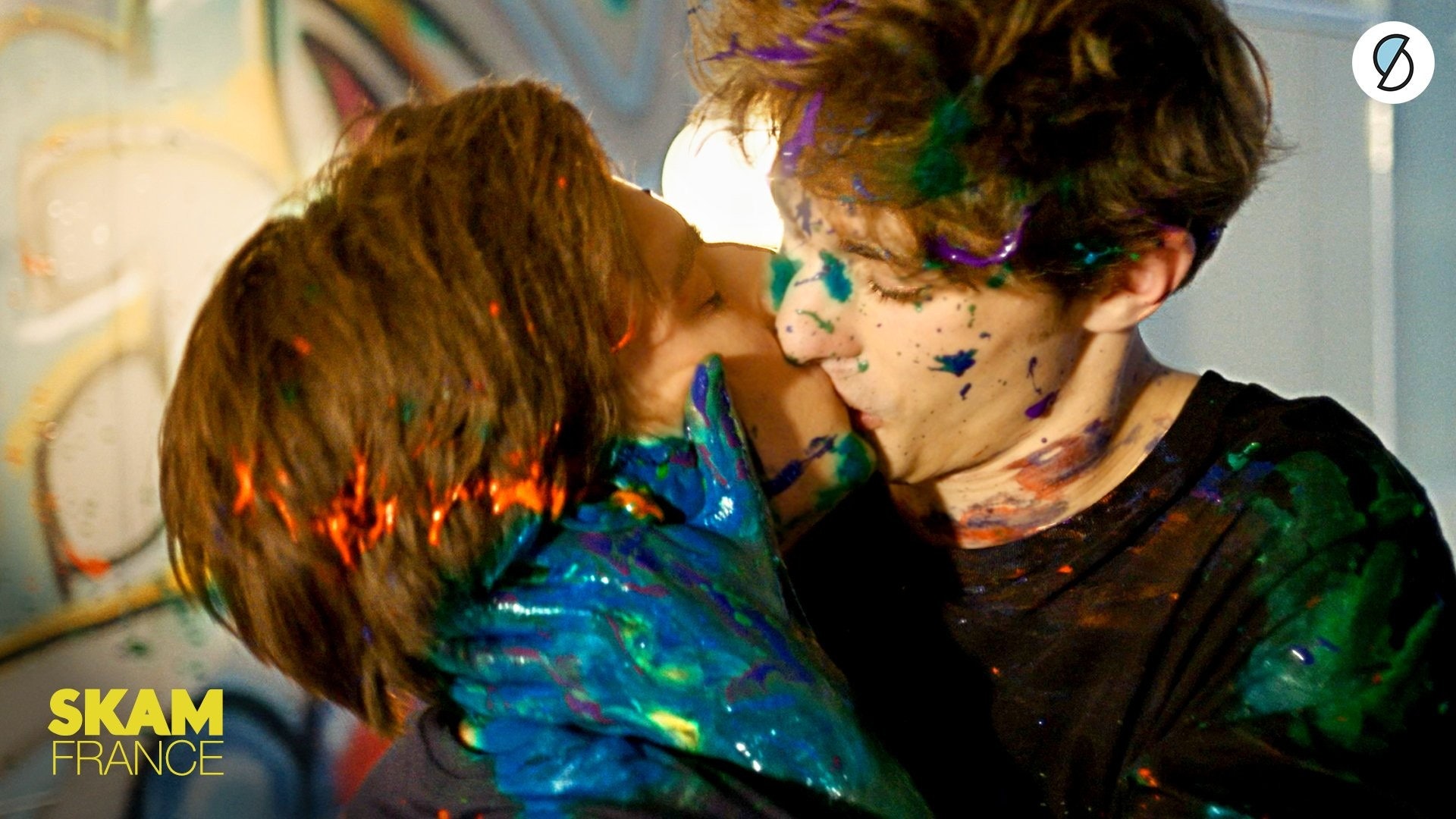 Skam France 男男大尺度擁吻完美重演10年前經典場面 香港01 即時娛樂
