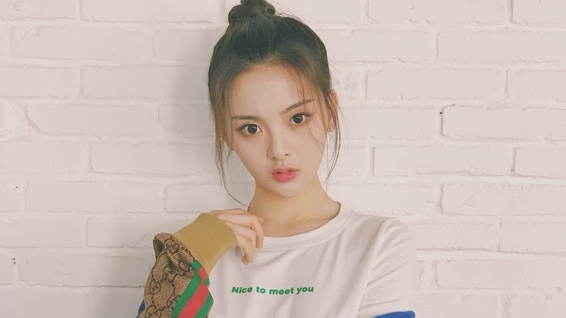 【火箭少女101】20歲楊超越直播被性騷擾 男主播竟說:X頭很大 【火箭少女101】20歲楊超越直播被性騷擾 男主播竟說:X頭很大