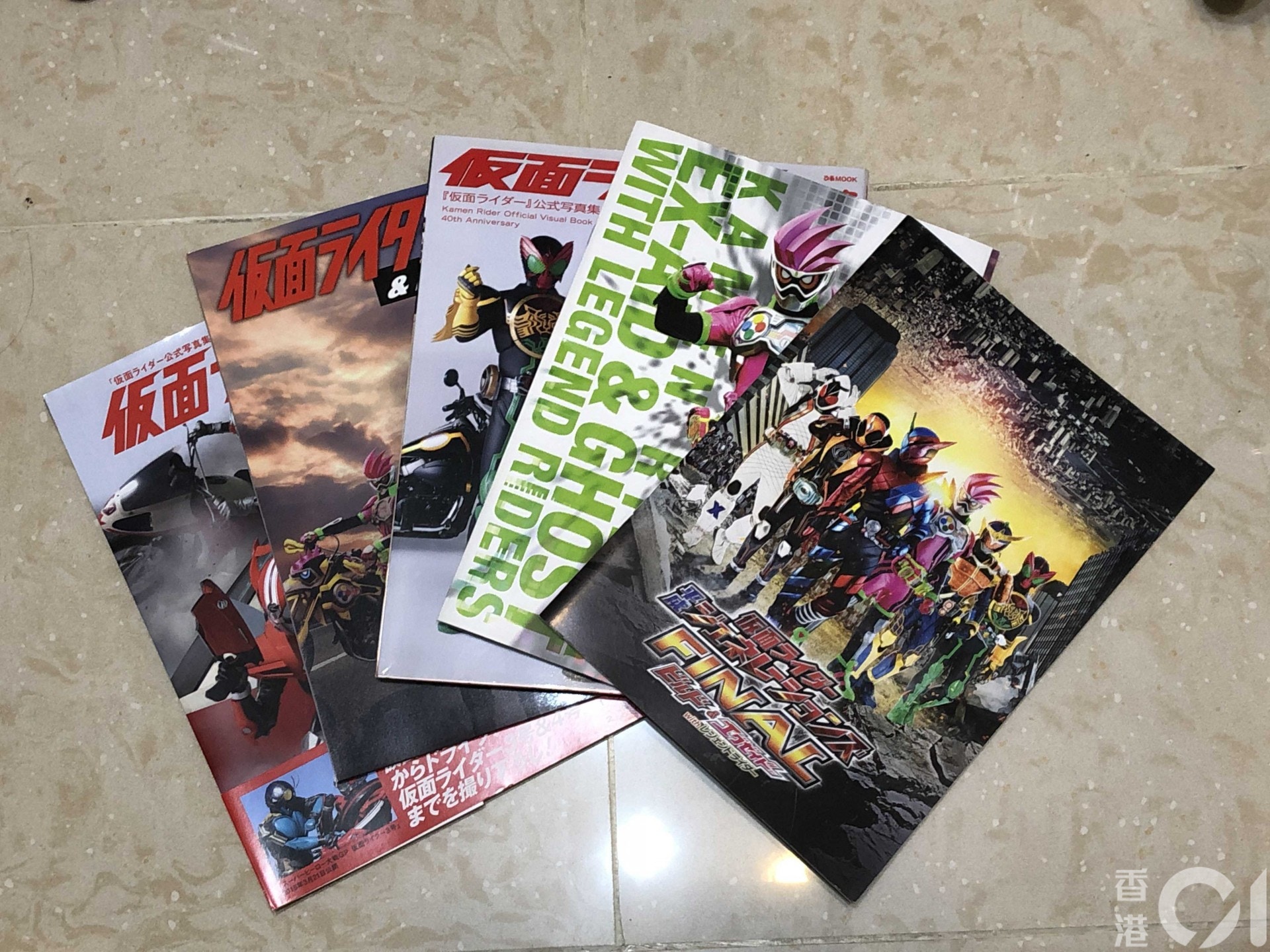 Ipad 要學生自己買 強制只裝學校apps 家長網上叫苦