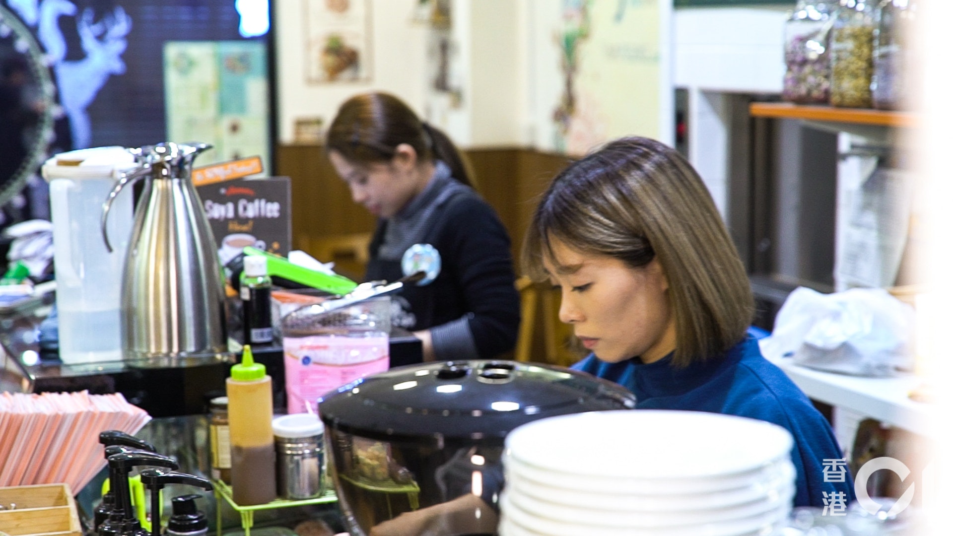 Ming與姐姐輪流睇舖,店內大小事務全部親力親為。 澳門美食