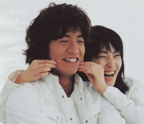 2000年播出的《美麗人生》，木村拓哉飾演立志成為新銳髮型設計師，不惜放棄家業都要努力實現夢想，跟要以輪椅代步的町田杏子相遇、相戀。（網上圖片）