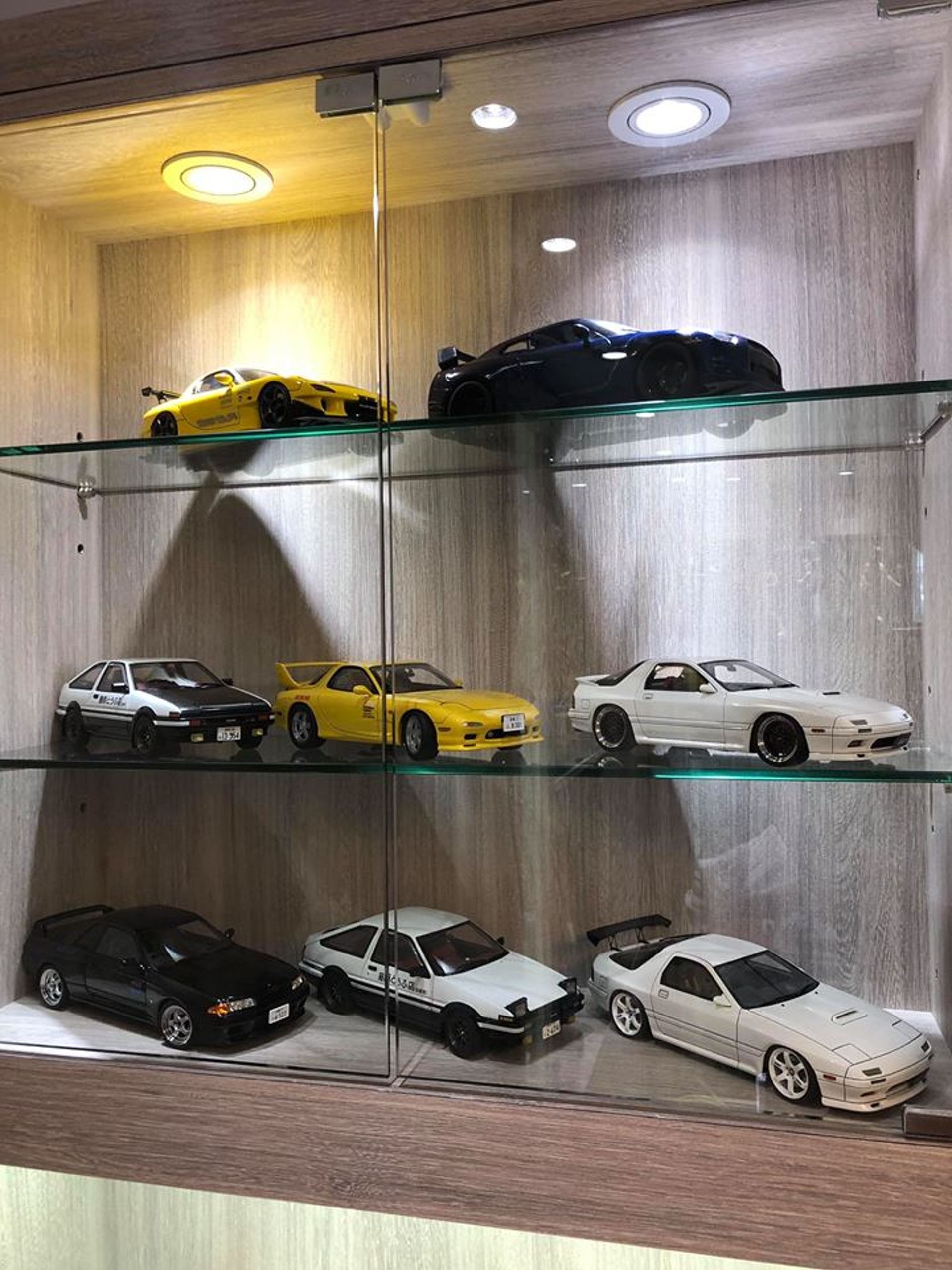 為買玩具無畀家用港男感激老婆不嫌棄反把客廳變博物館 為買玩具無畀家用港男感激老婆不嫌棄反把客廳變博物館