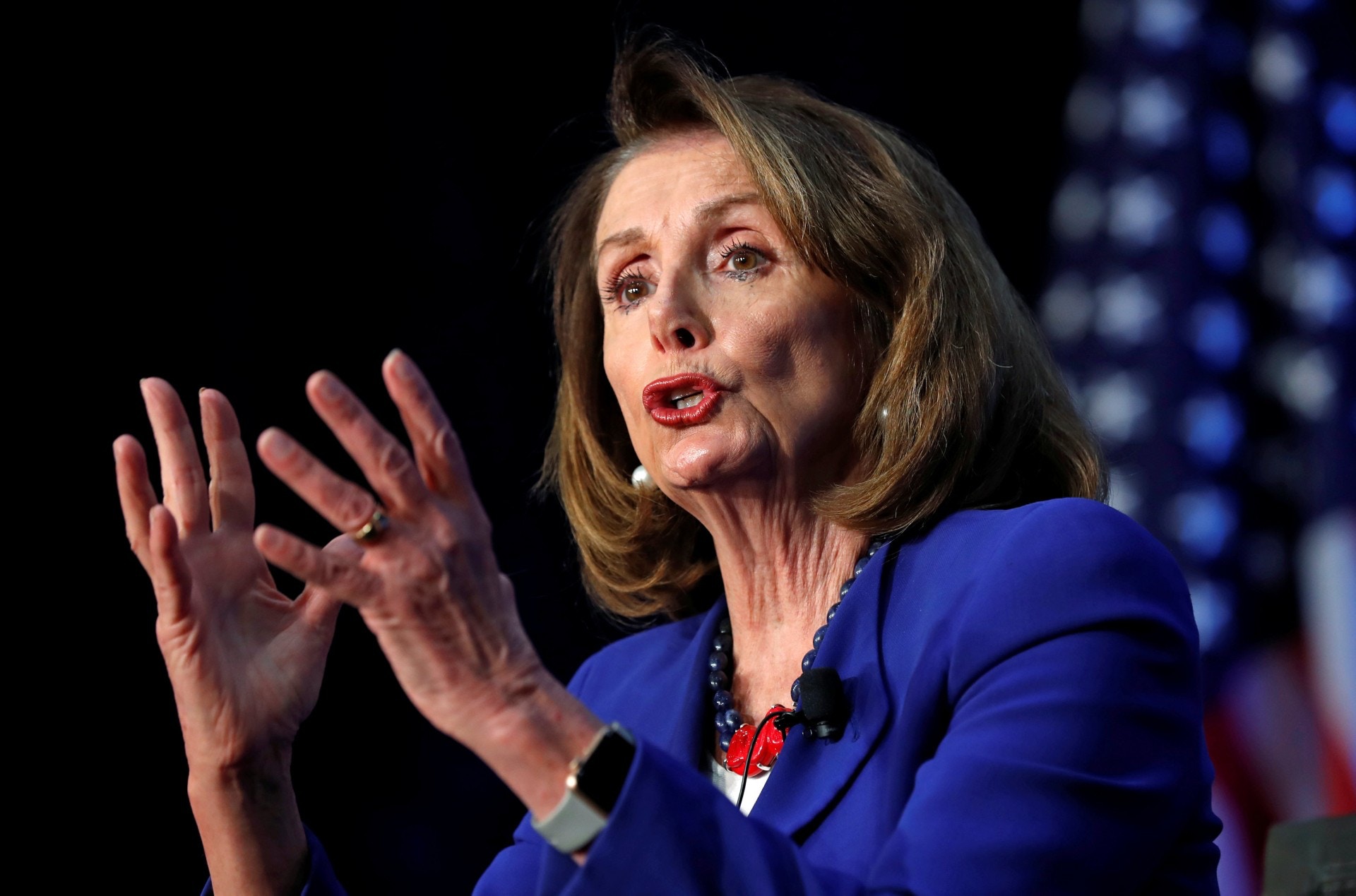 民主党要求司法部公开完整报告，众议院议展佩洛西更表示，巴尔不是一名中立角色，不应该由他公布摘要。（路透社）