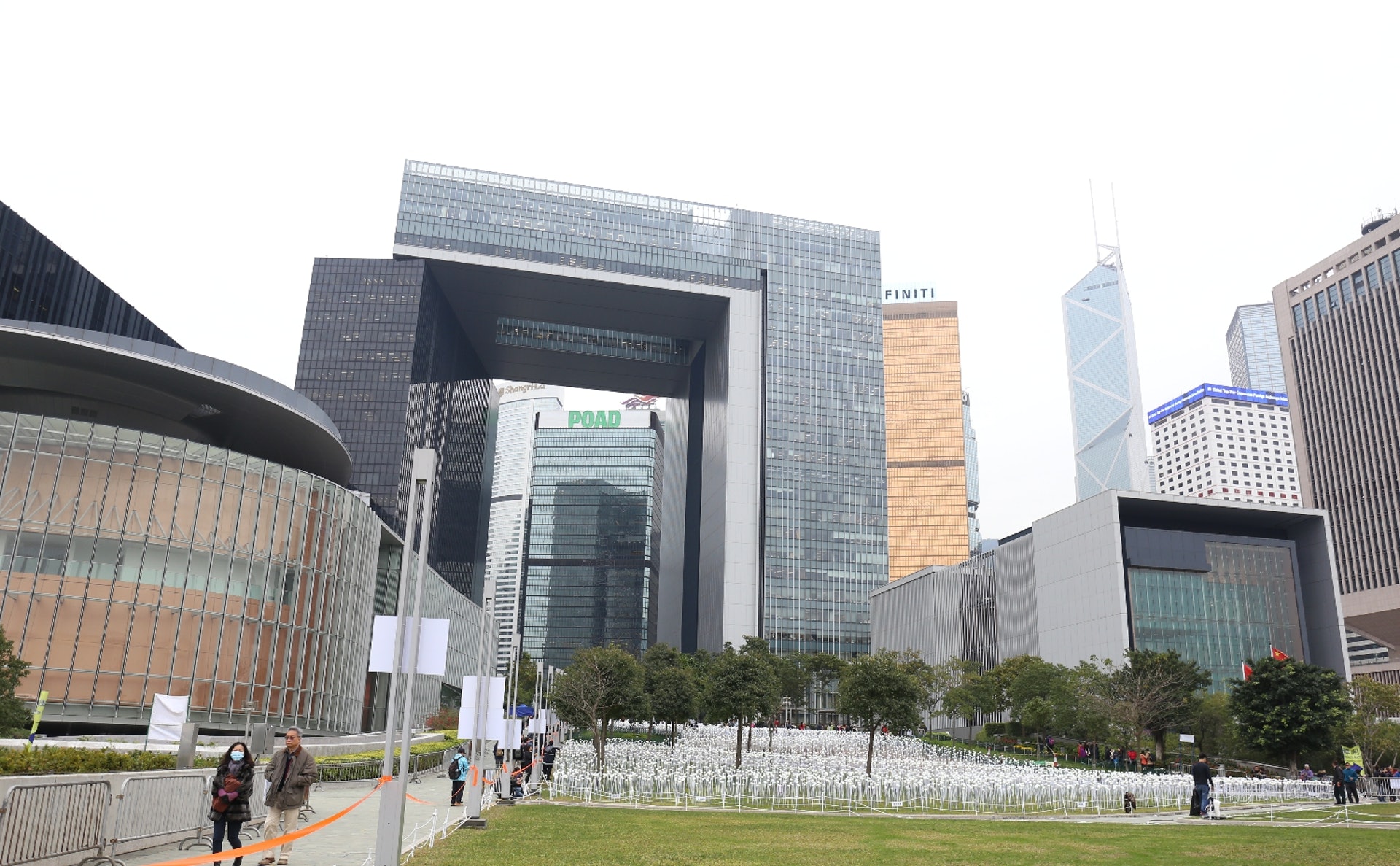 行政長官李家超表示,,公務員聘任制度雖然與政治任命的司局長不同,但「責任制」同樣要存在。(資料圖片) 行政長官李家超表示,,公務員聘任制度雖然與政治任命的司局長不同,但「責任制」同樣要存在。(資料圖片)