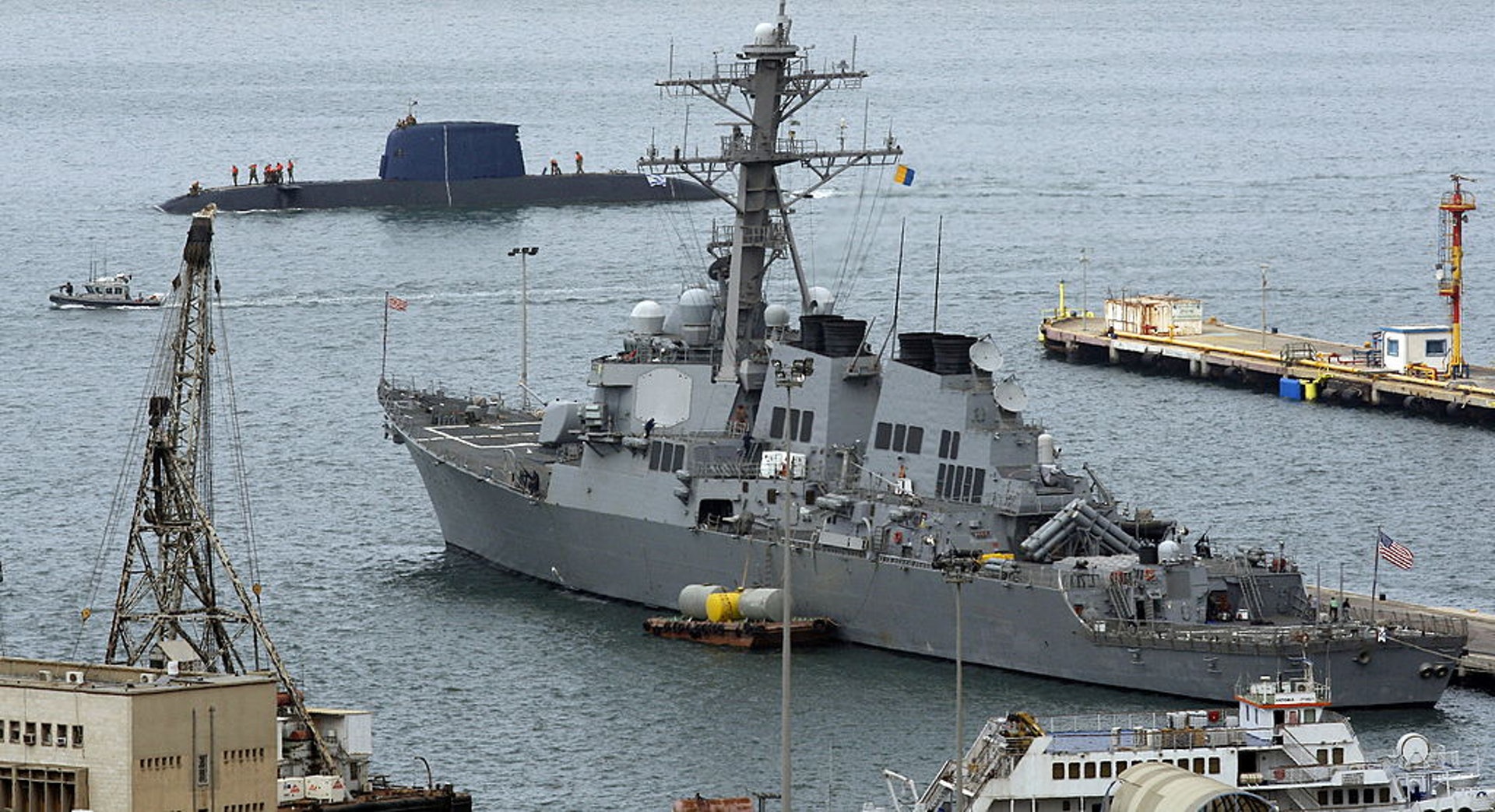 美國海軍導彈驅逐艦「迪凱特」號在西沙海域,執行「自由航行」任務。 (Getty Images) 美國海軍導彈驅逐艦「迪凱特」號在西沙海域,執行「自由航行」任務。 (Getty Images)