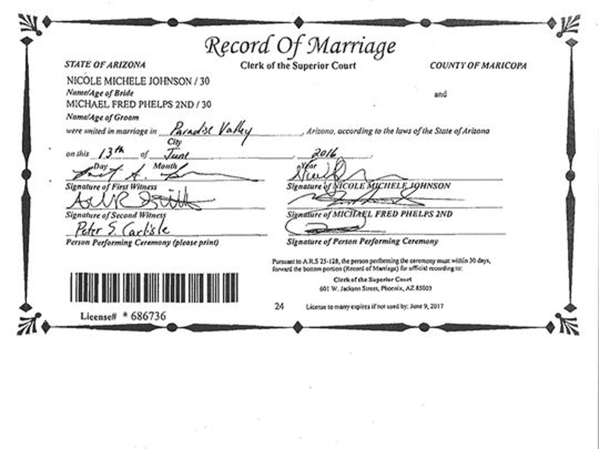 網上流出菲比斯的結婚證書。(資料來源︰Courtesy of The Arizona Republic) 網上流出菲比斯的結婚證書。(資料來源︰Courtesy of The Arizona Republic)
