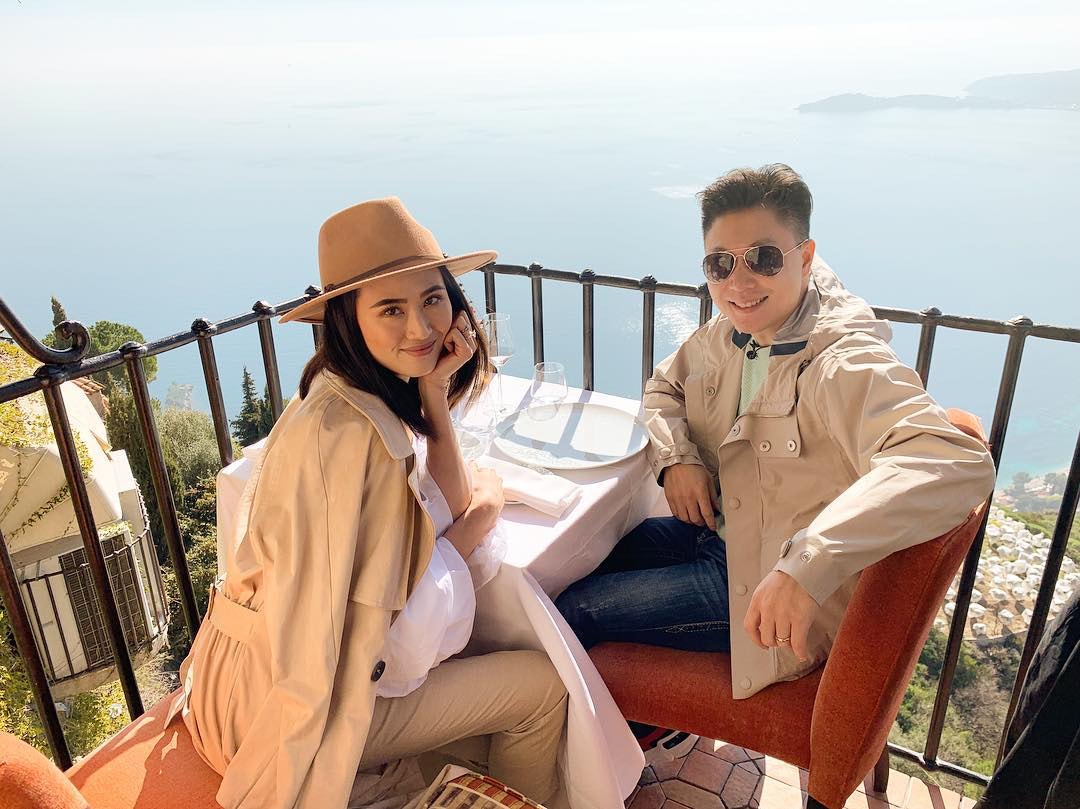 李小鵬為太太全程英文錄節目護航 被網友狂鬧大話精：唔尊重觀眾