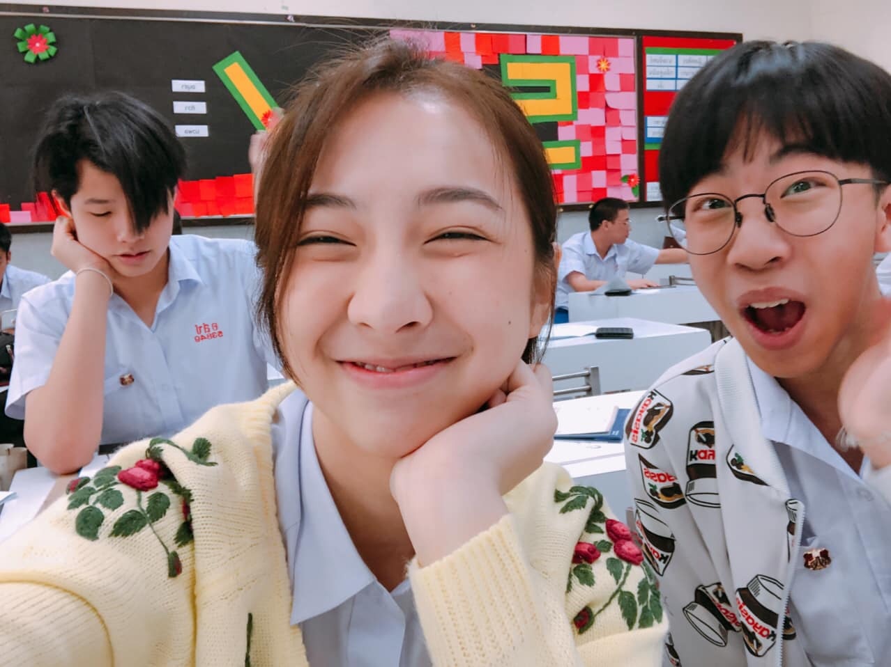 多圖 泰國17歲高中生激似廣末涼子墮入愛河前要搞清楚性別