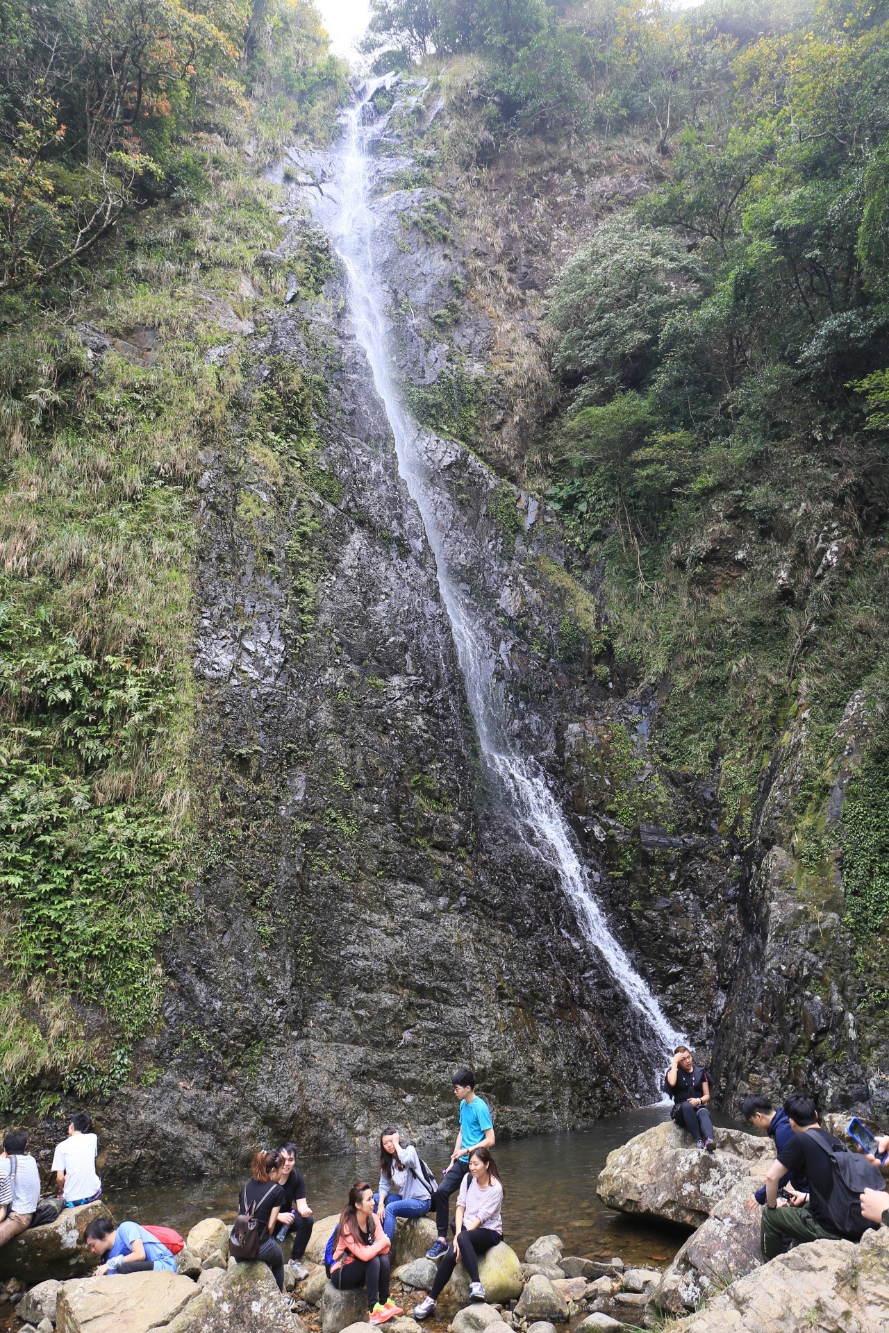 主瀑高度逾30米，是梧桐寨瀑布中最高。（資料圖片）