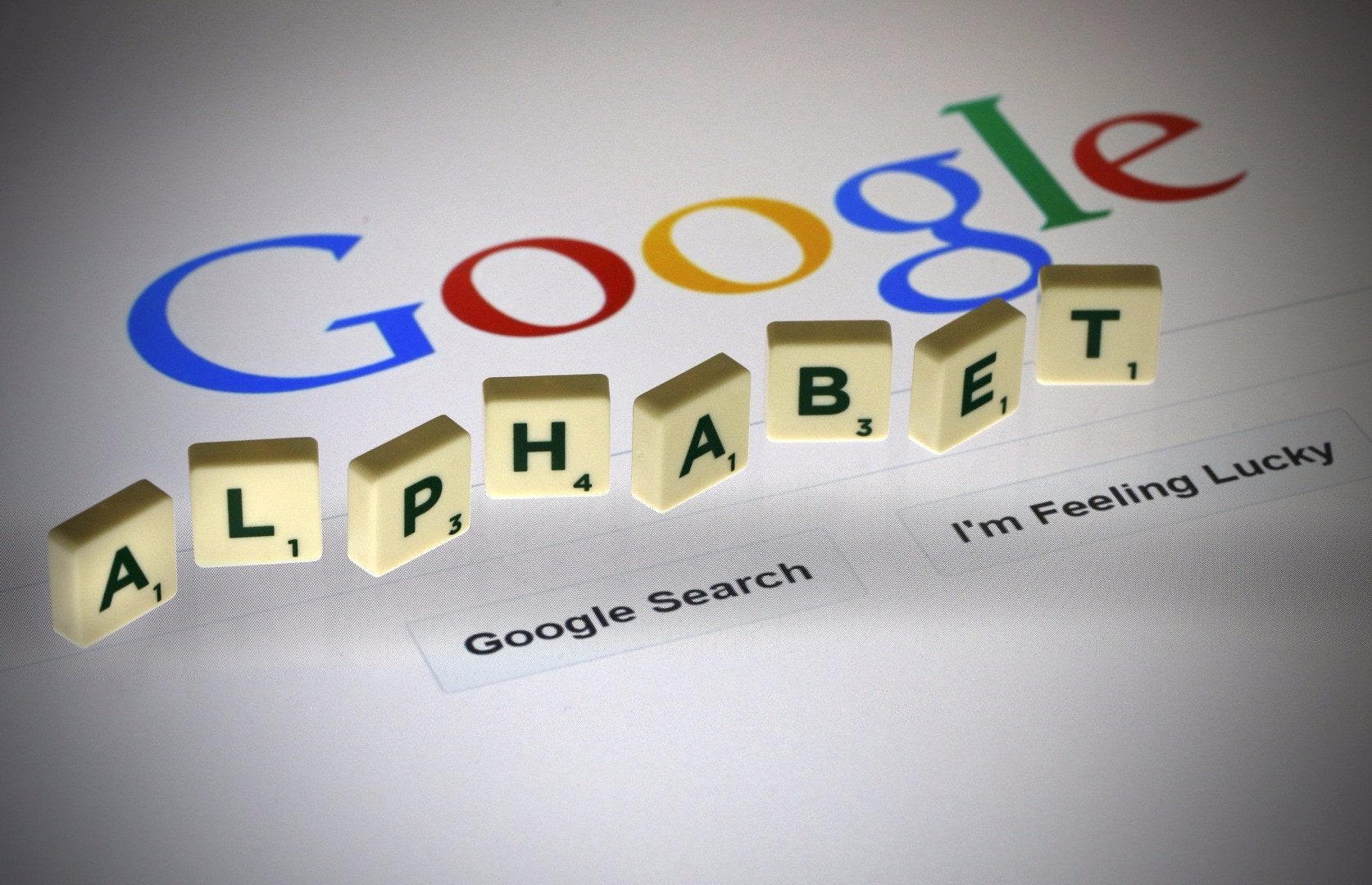Google母公司Alphabet市值將超蘋果成美國一哥