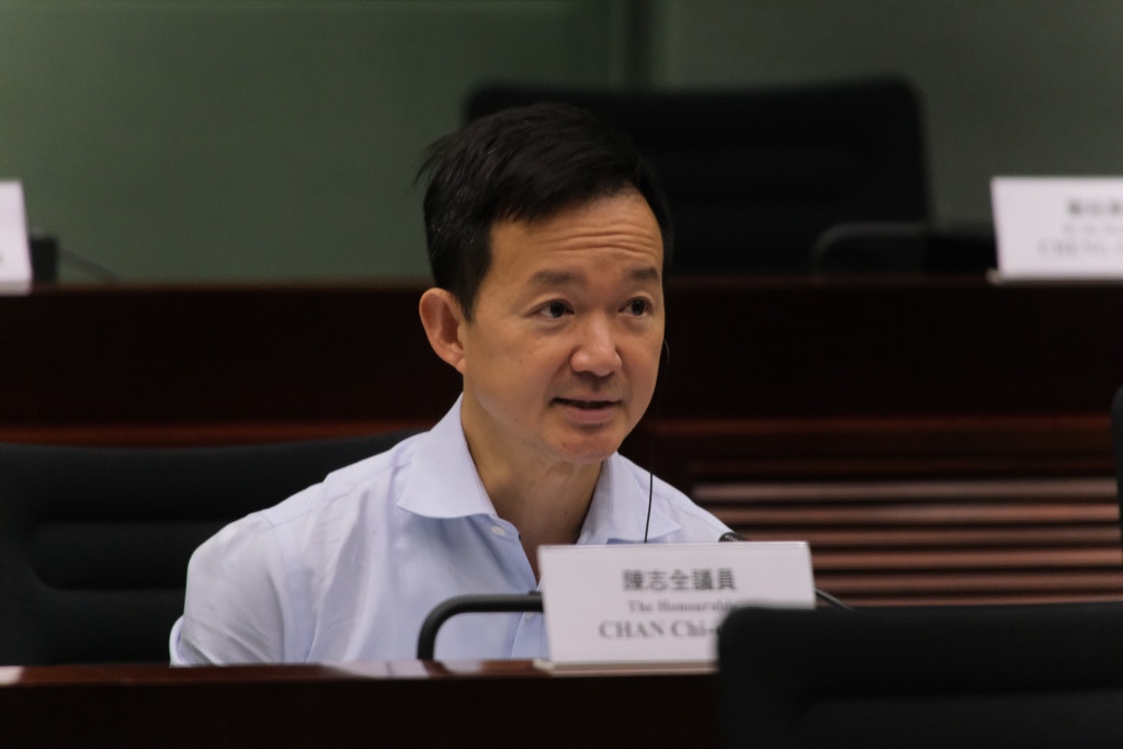 立法會議員陳志全斥漁農及自然護理署署長梁肇輝以人道處理取代人道毀滅,是「自我感覺良好」。(資料圖片) 立法會議員陳志全斥漁農及自然護理署署長梁肇輝以人道處理取代人道毀滅,是「自我感覺良好」。(資料圖片)