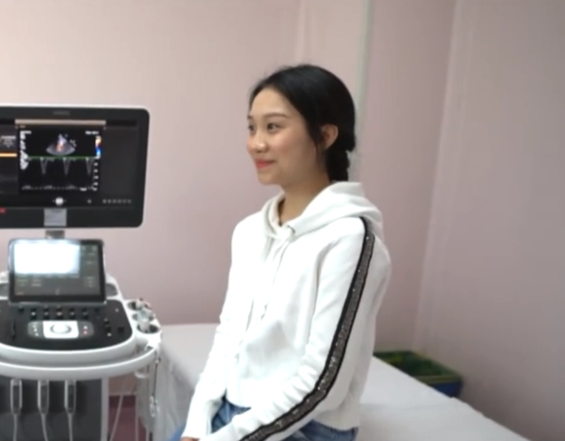 少女患有心臟病,幸得器官捐贈才能重獲新生。(影片截圖) 少女患有心臟病,幸得器官捐贈才能重獲新生。(影片截圖)