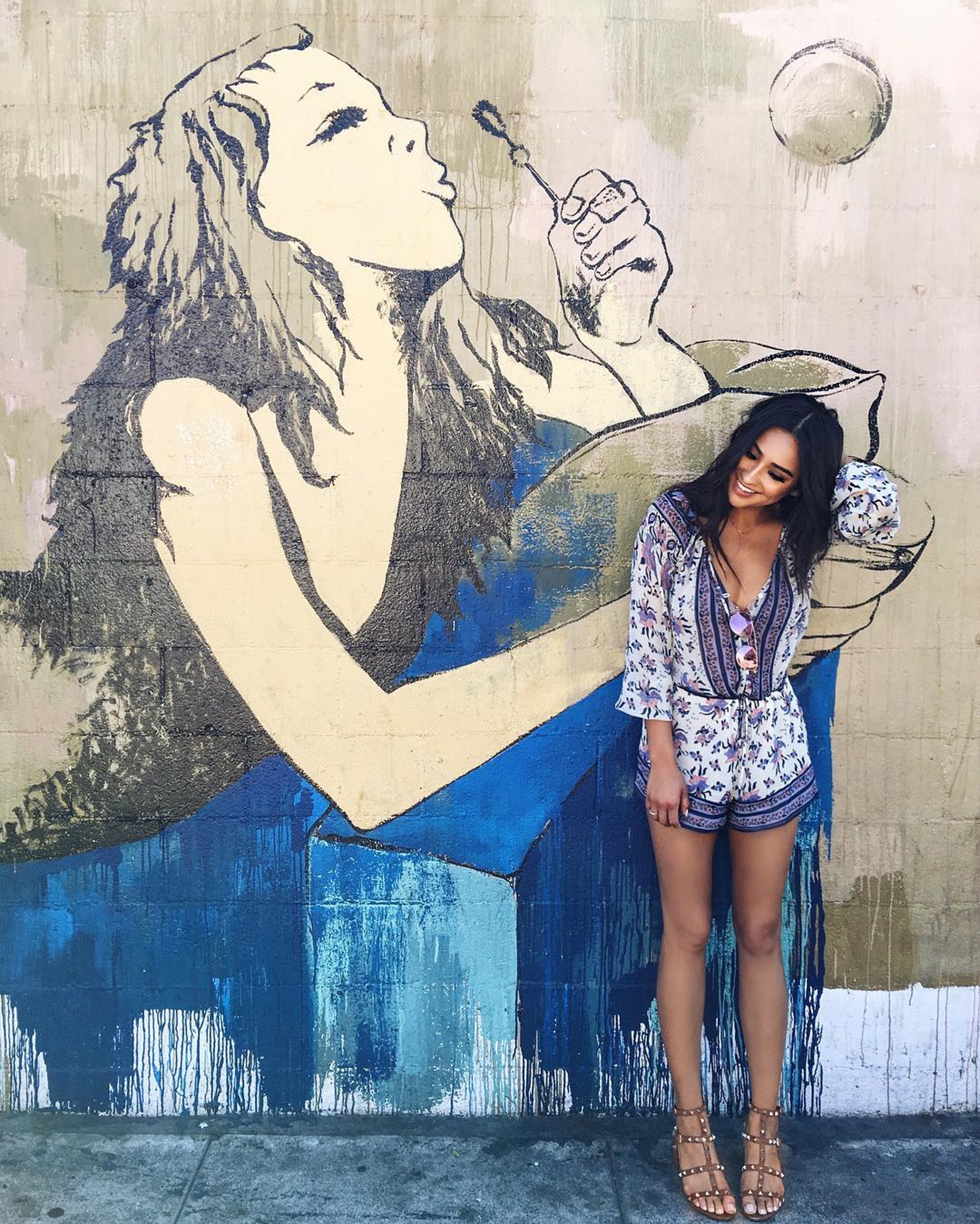 (Instagram@shaymitchell) (Instagram@shaymitchell)