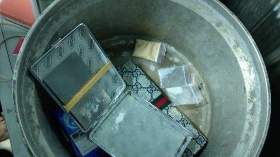 屋企有賊? 台情侶一天3次報假案玩殘警察 被揭吸毒吸到有幻覺 屋企有賊? 台情侶一天3次報假案玩殘警察 被揭吸毒吸到有幻覺