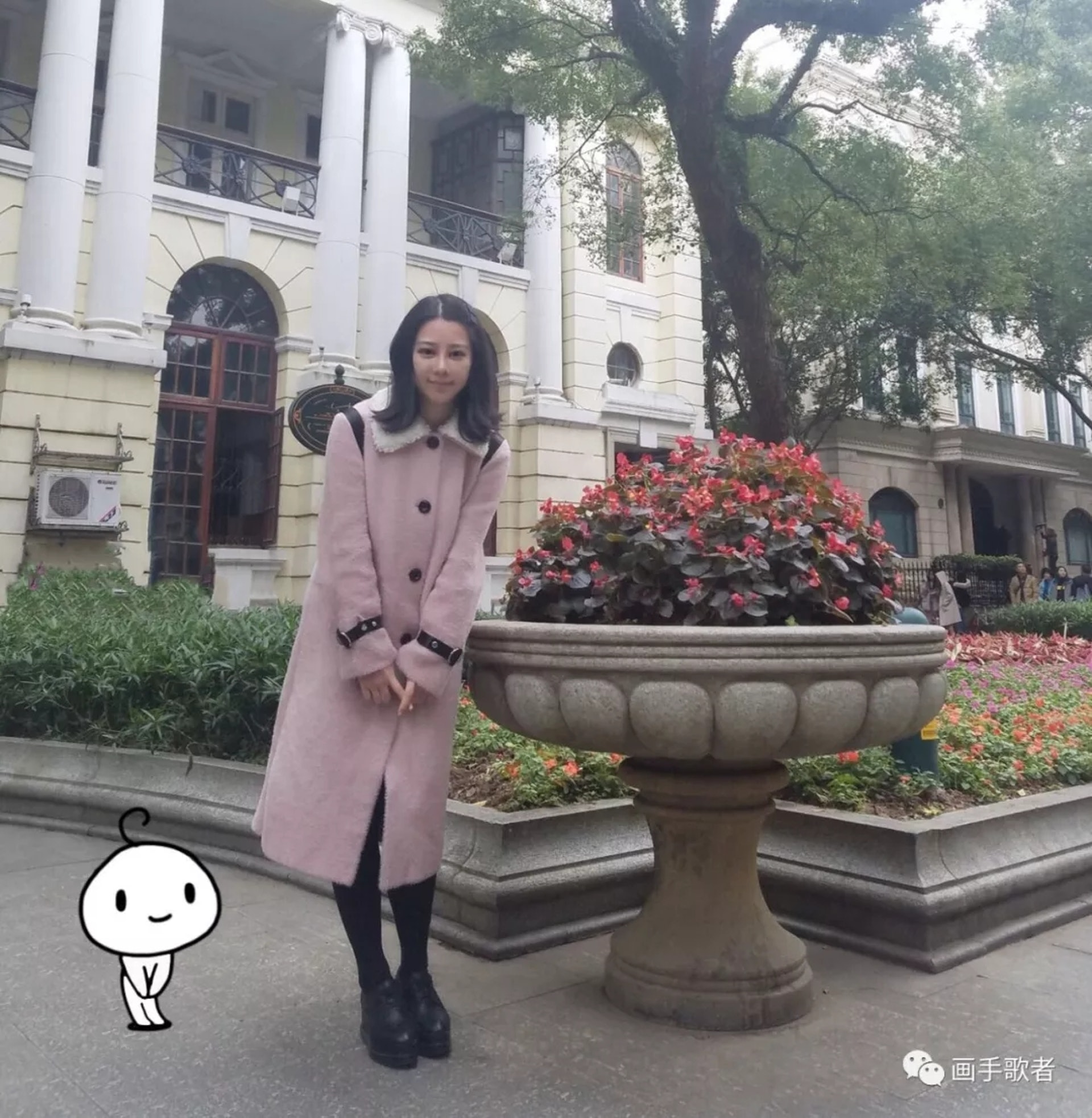 畫手歌者的真身是高顏值90後女生。(微信@畫手歌者) 畫手歌者的真身是高顏值90後女生。(微信@畫手歌者)