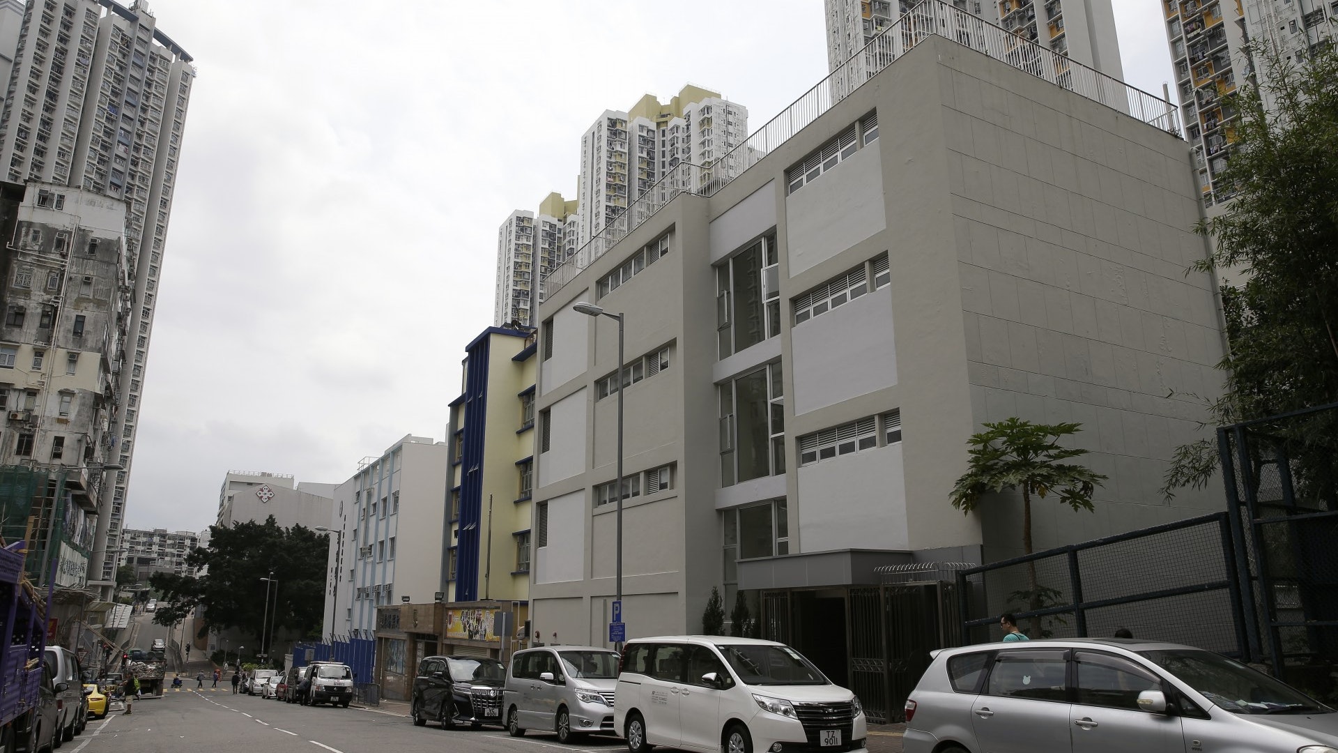 【盲人工廠抗爭】採訪手記:巡視廢校揭政府名單沒更新 暗搶靚地 【盲人工廠抗爭】採訪手記:巡視廢校揭政府名單沒更新 暗搶靚地