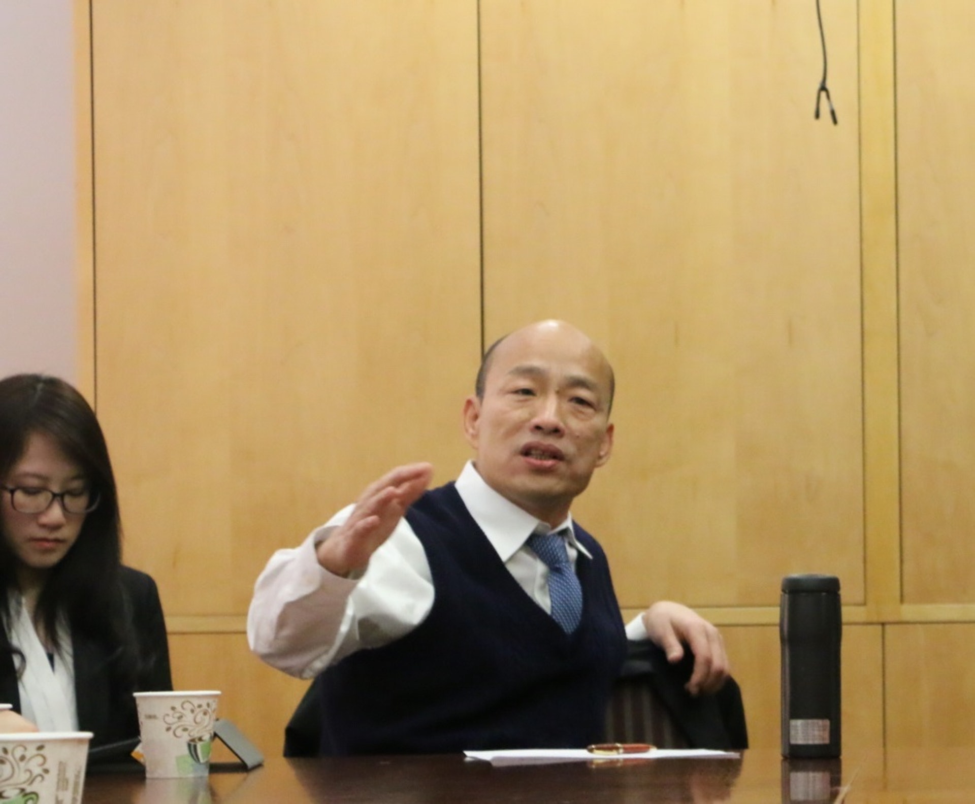 就郭台銘參選2020一事,韓國瑜回應,「若郭參選總統人心震撼」。(高雄市政府) 就郭台銘參選2020一事,韓國瑜回應,「若郭參選總統人心震撼」。(高雄市政府)
