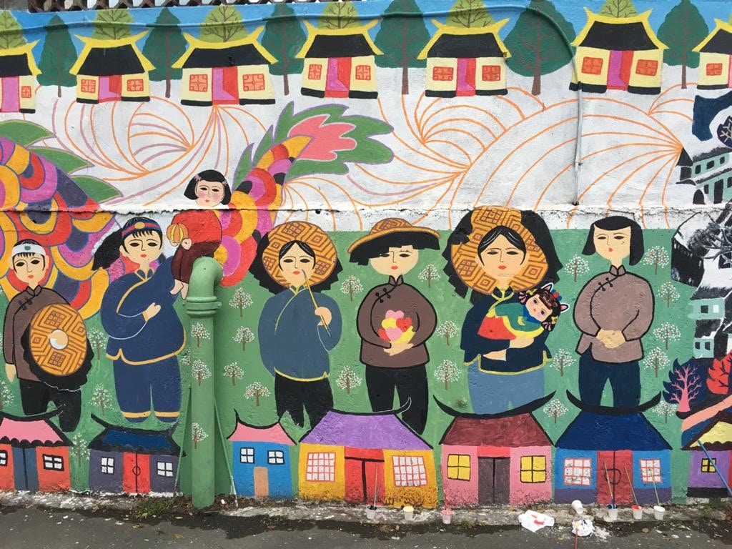 無公德心 錦田壁畫村遭遊人簽名塗鴉負責人 要靠人們自律 香港01 18區新聞 無公德心 錦田壁畫村遭遊人簽名塗鴉負責人 要靠人們自律 香港01 18區新聞