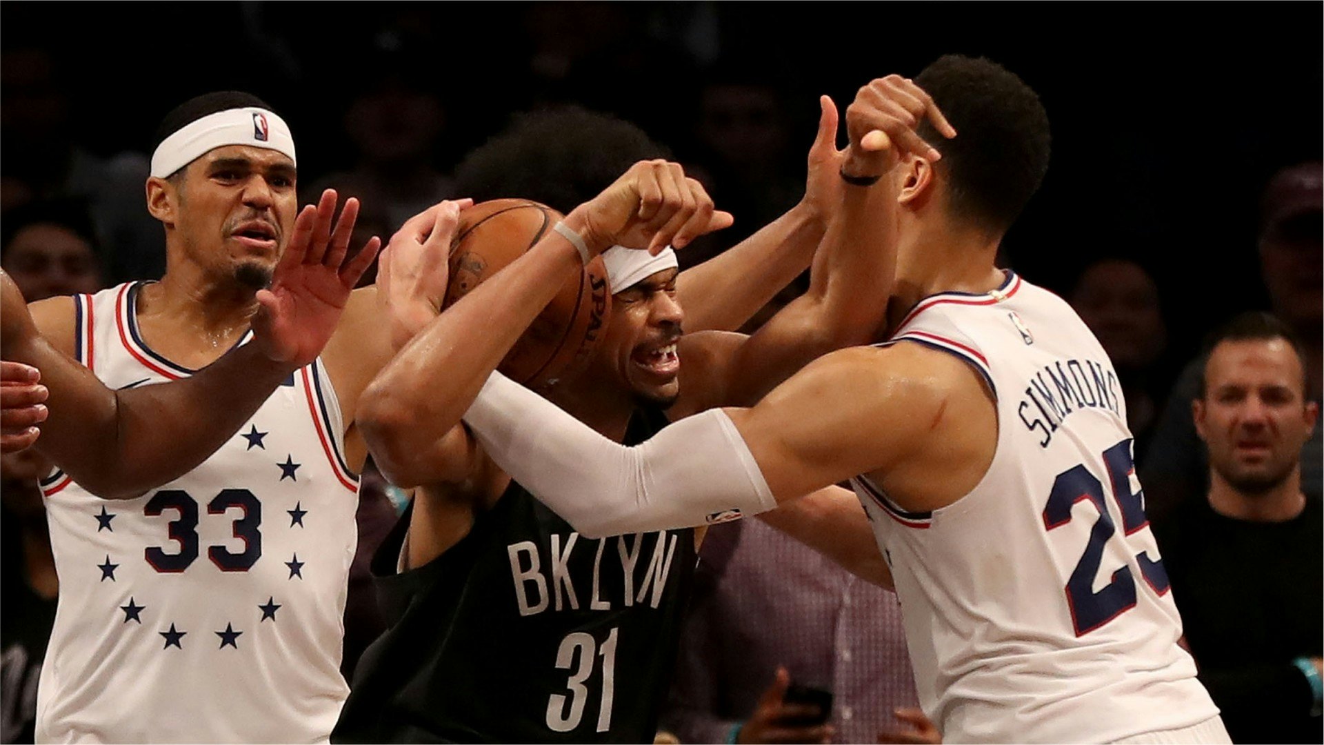 【NBA季後賽】聯盟球證報告承認誤判 籃網謝列阿倫被犯規無吹罰 【NBA季後賽】聯盟球證報告承認誤判 籃網謝列阿倫被犯規無吹罰