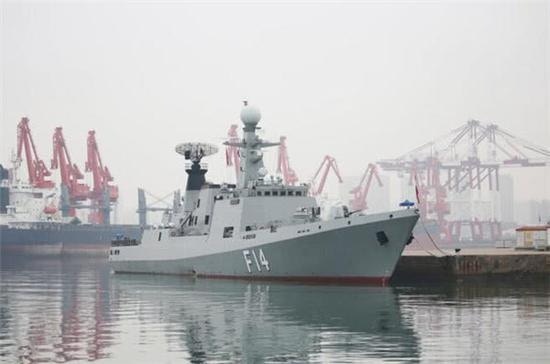 緬甸海軍「辛漂信」號護衛艦靠泊青島。（央廣網）