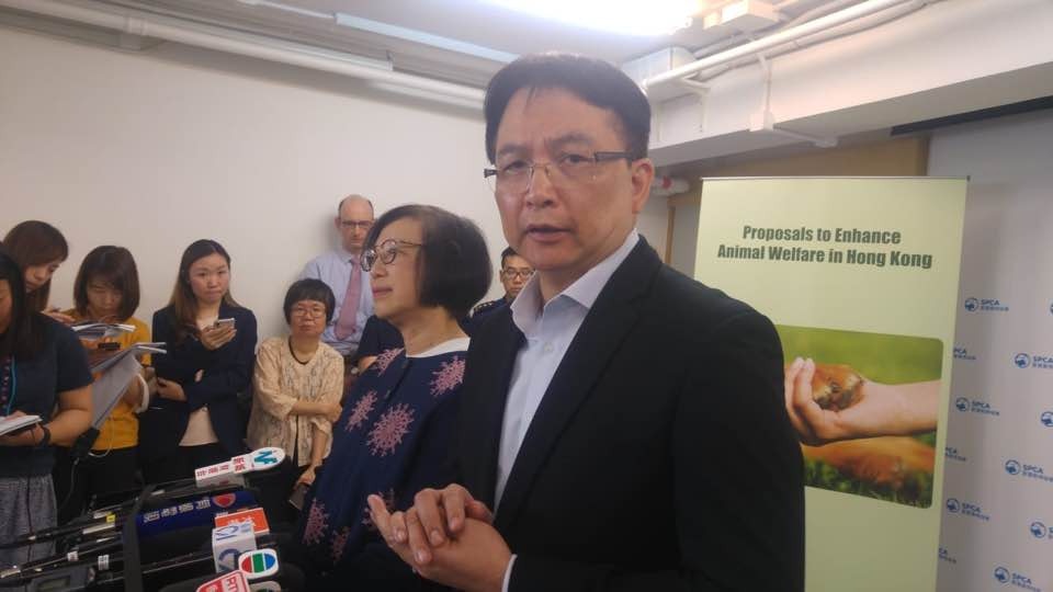 薛漢宗表示,人道毀滅對患有重病的貓狗而言,或者是最好的方法。(張雅婷攝) 薛漢宗表示,人道毀滅對患有重病的貓狗而言,或者是最好的方法。(張雅婷攝)