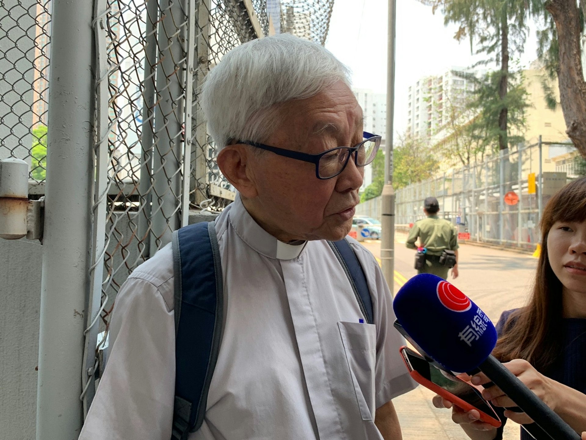 陳日君今早上到過荔枝角收押所探訪戴耀廷、陳健民及黃浩銘。(張嘉敏攝) 陳日君今早上到過荔枝角收押所探訪戴耀廷、陳健民及黃浩銘。(張嘉敏攝)