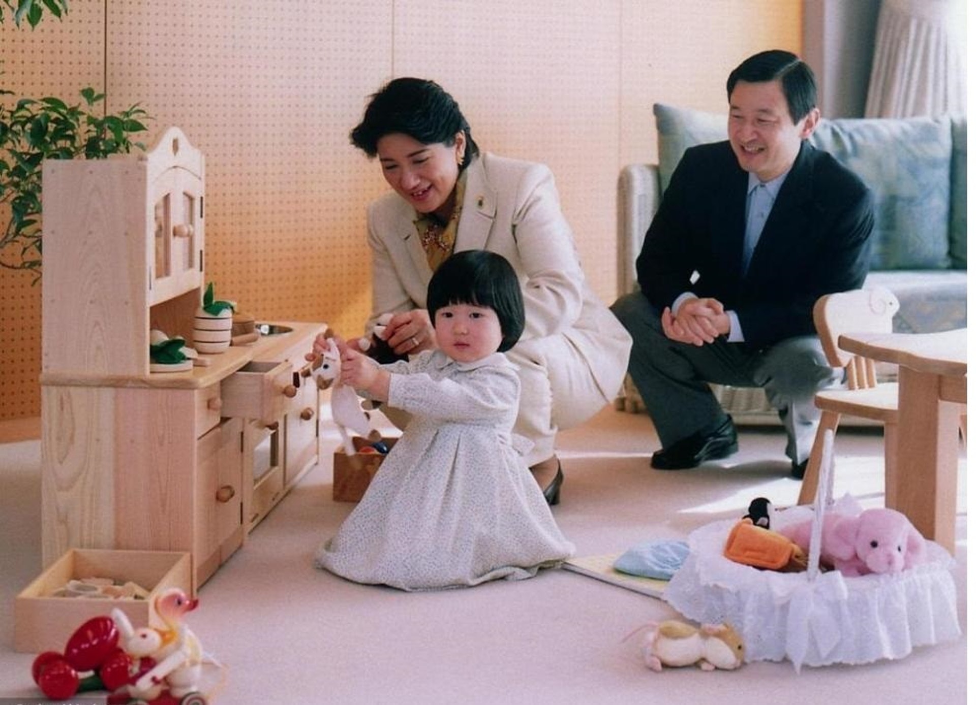 小時候的愛子公主。(VCG) 小時候的愛子公主。(VCG)