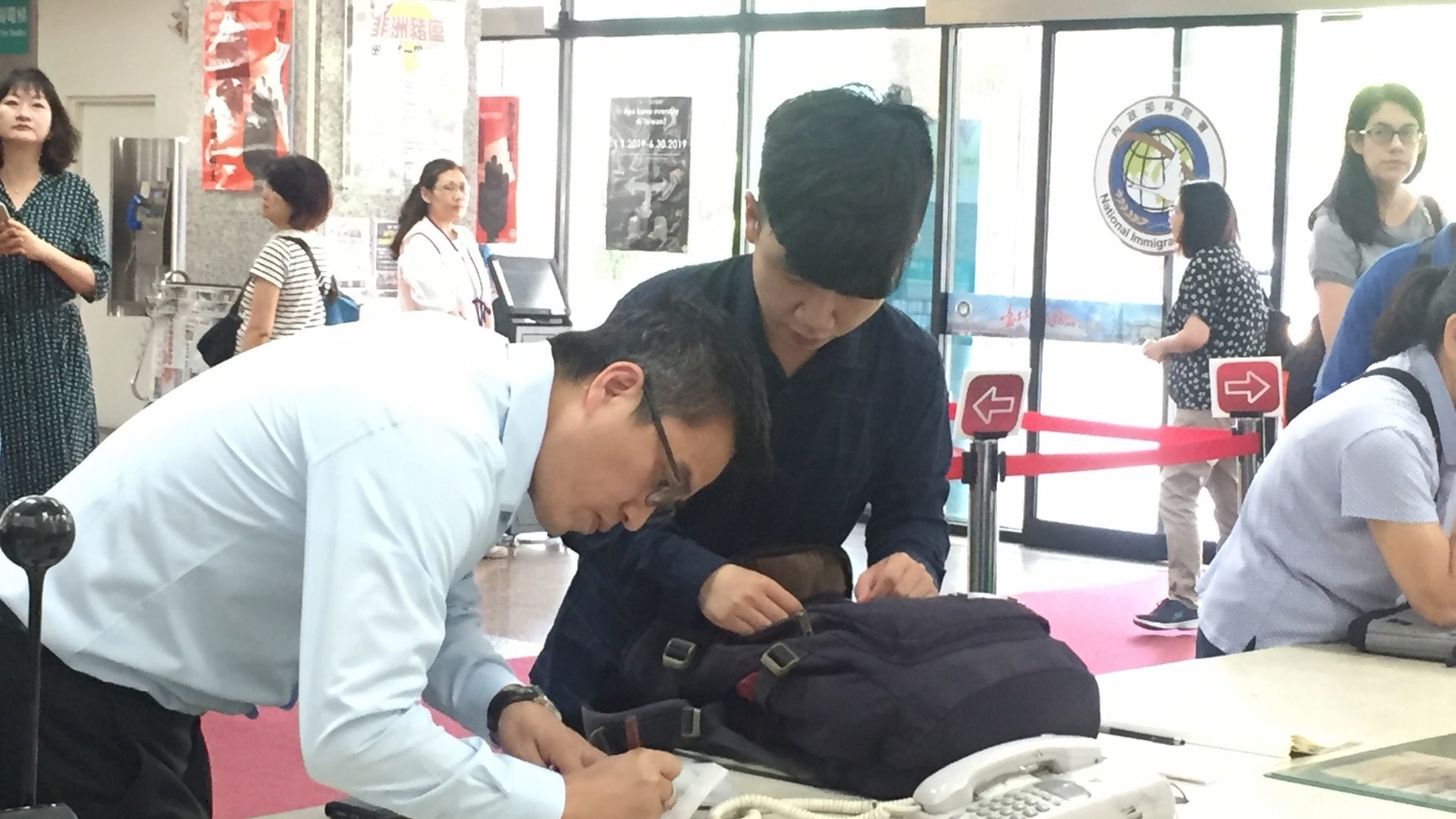 網上直播反習近平憂回大陸被捕 陸生向台移民署申請政治庇護 網上直播反習近平憂回大陸被捕 陸生向台移民署申請政治庇護