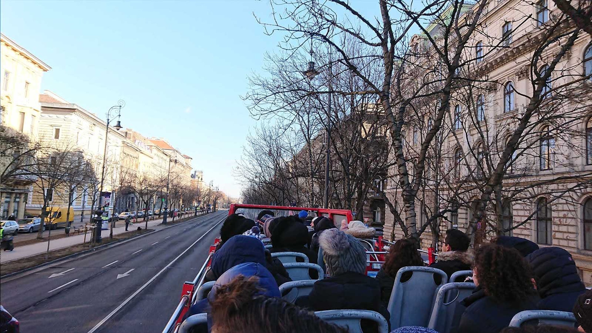 一天時間就能前往所有景點,每位28歐元。(作者提供)