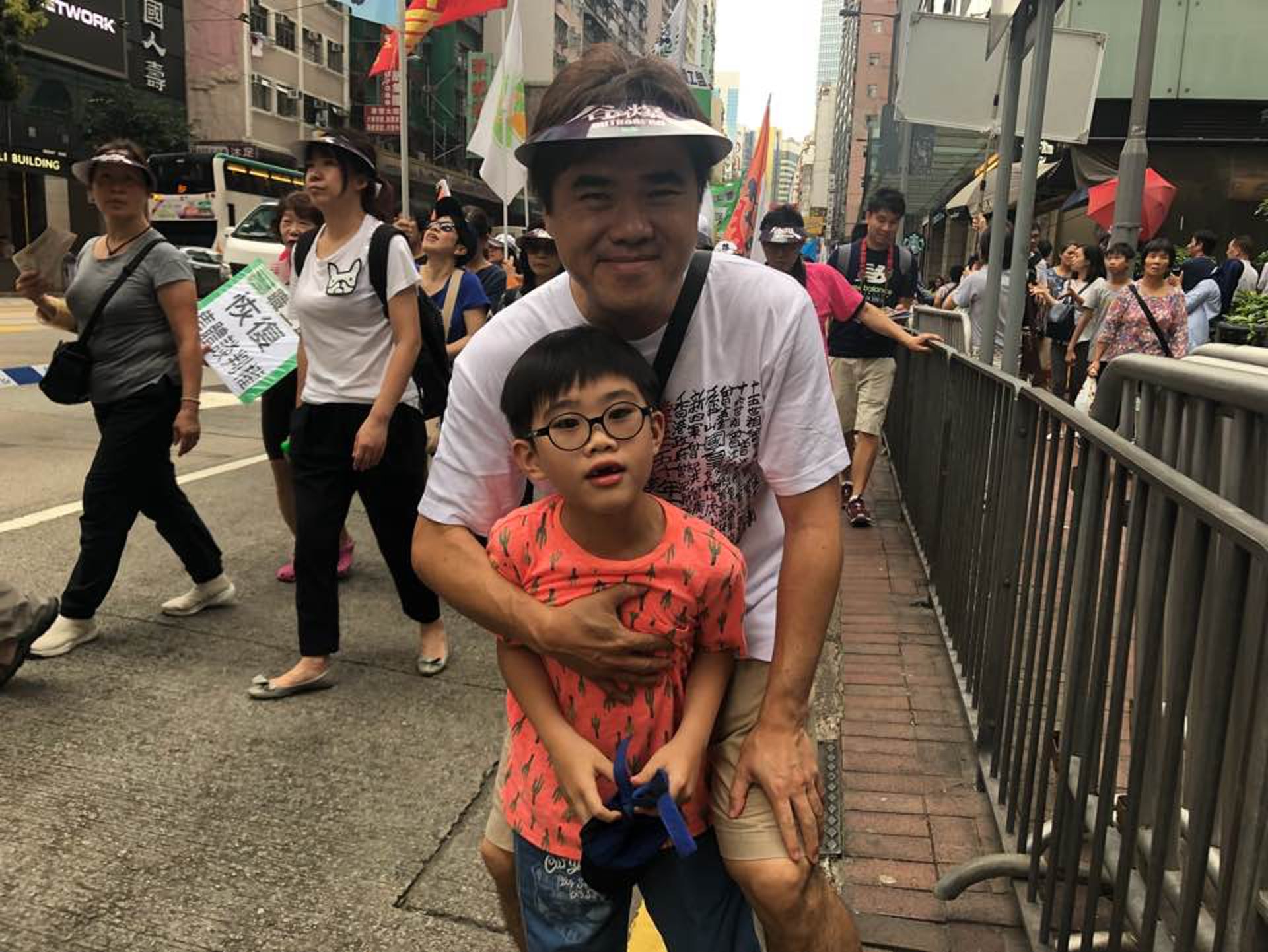 葉先生期望政府終有一天聽取「打工仔」訴求。(胡家欣攝) 葉先生期望政府終有一天聽取「打工仔」訴求。(胡家欣攝)