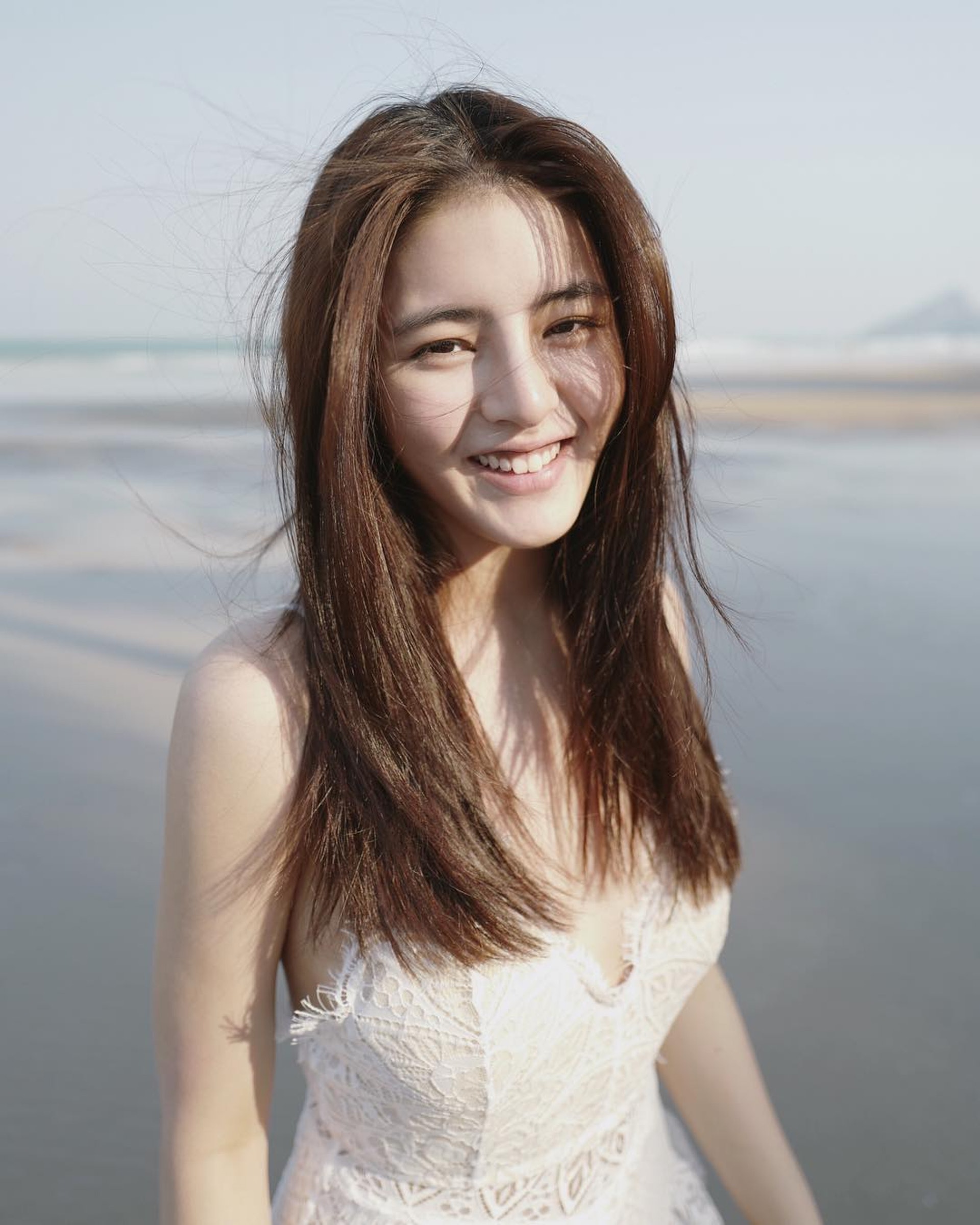 許雅婷近來以氣質一面示人。 許雅婷近來以氣質一面示人。