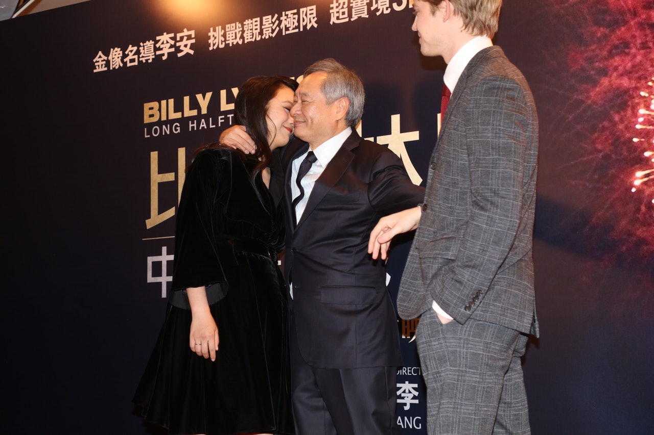 湯唯驚喜現身撐恩師李安,二人喜極相擁,場面溫馨。(梁碧玲攝) 湯唯驚喜現身撐恩師李安,二人喜極相擁,場面溫馨。(梁碧玲攝)