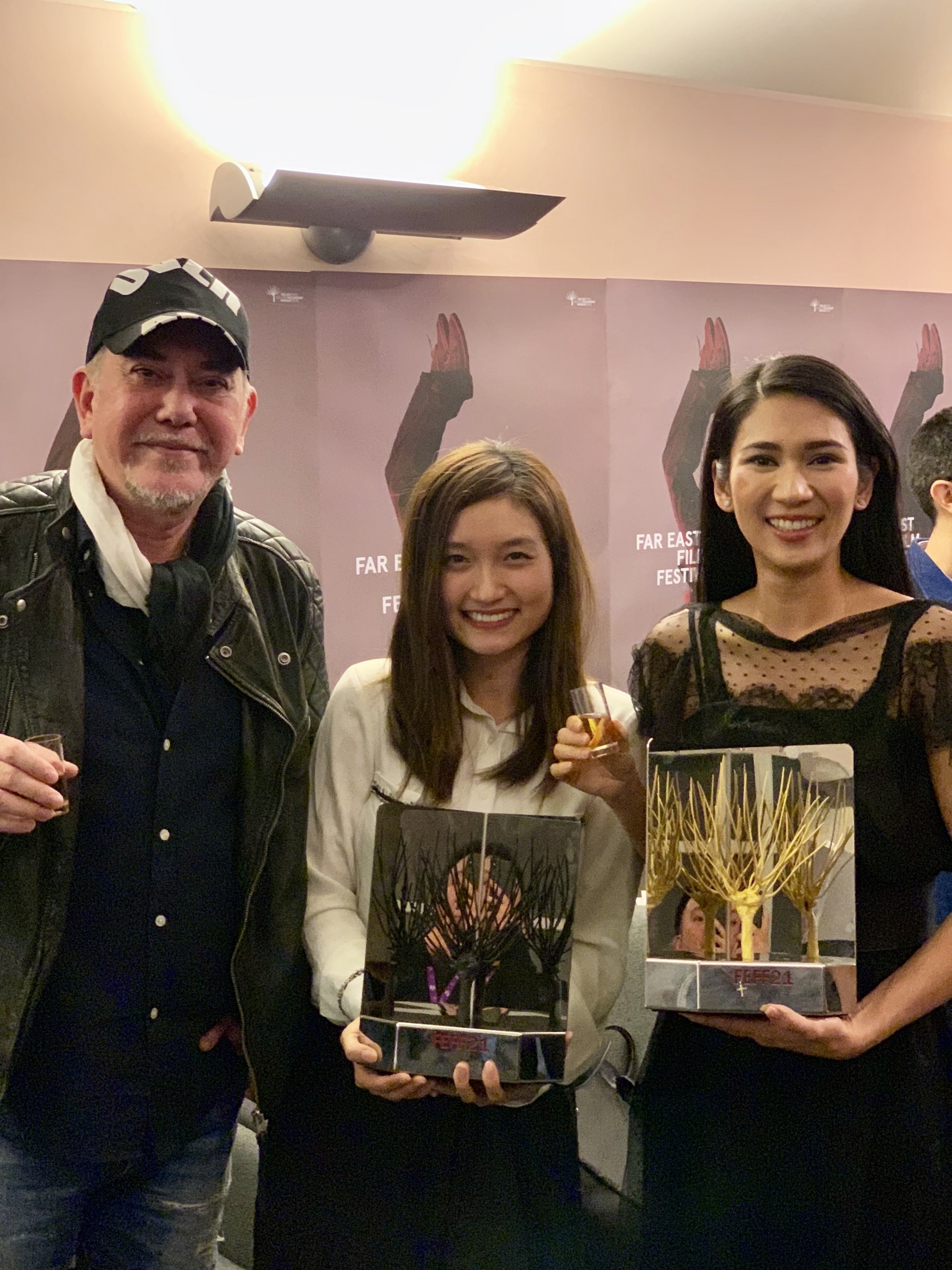 《淪落人》再為港爭光，奪得第21屆意大利烏甸尼遠東電影節的觀眾票選金桑獎 (Golden Mulberry Audience Award) 及影評人黑龍大獎（Black Dragon Award）兩項大獎。