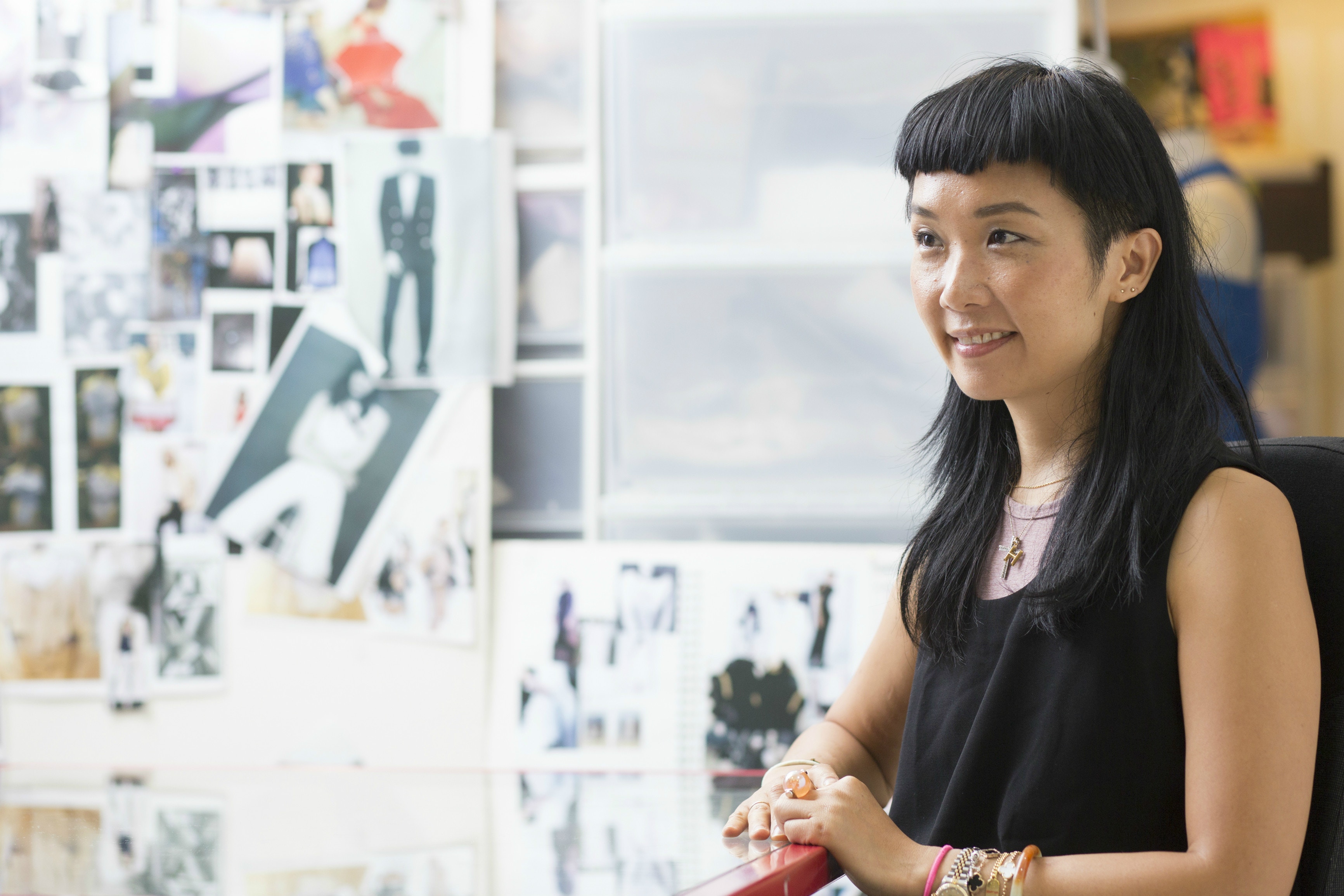 Johanna 自小學打網球，曾擠身香港青少年代表隊，在運動中學會了自律、專注與熱情，統統成為今天推動時尚事業的精神。（潘思穎攝）
