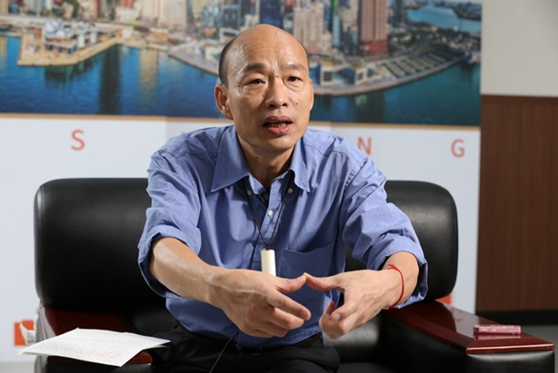 高雄市長韓國瑜接受《天下雜誌》專訪,首度鬆口表示願意接受國民黨徵召,參選總統。(天下雜誌)