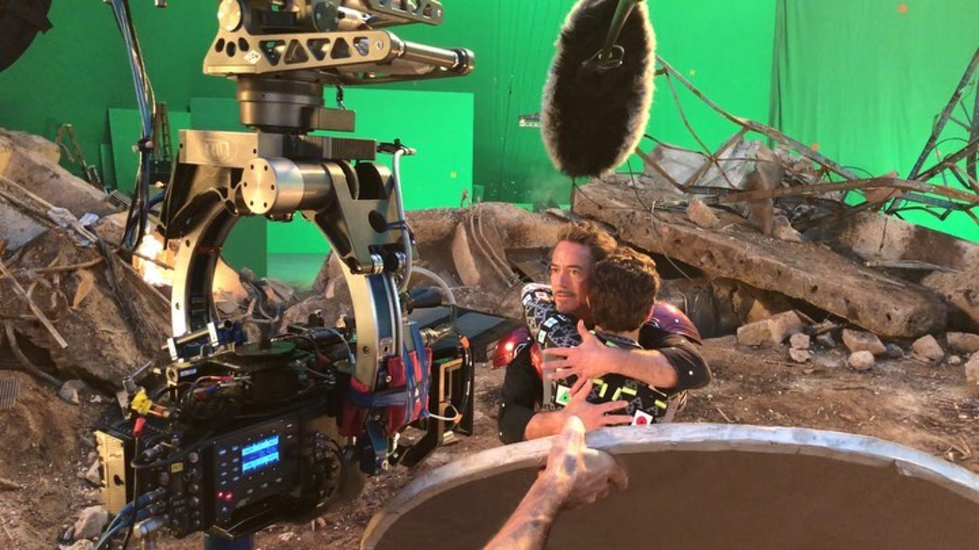幕後花絮看得更清楚!(robertdowneyjr IG相片) 幕後花絮看得更清楚!(robertdowneyjr IG相片)
