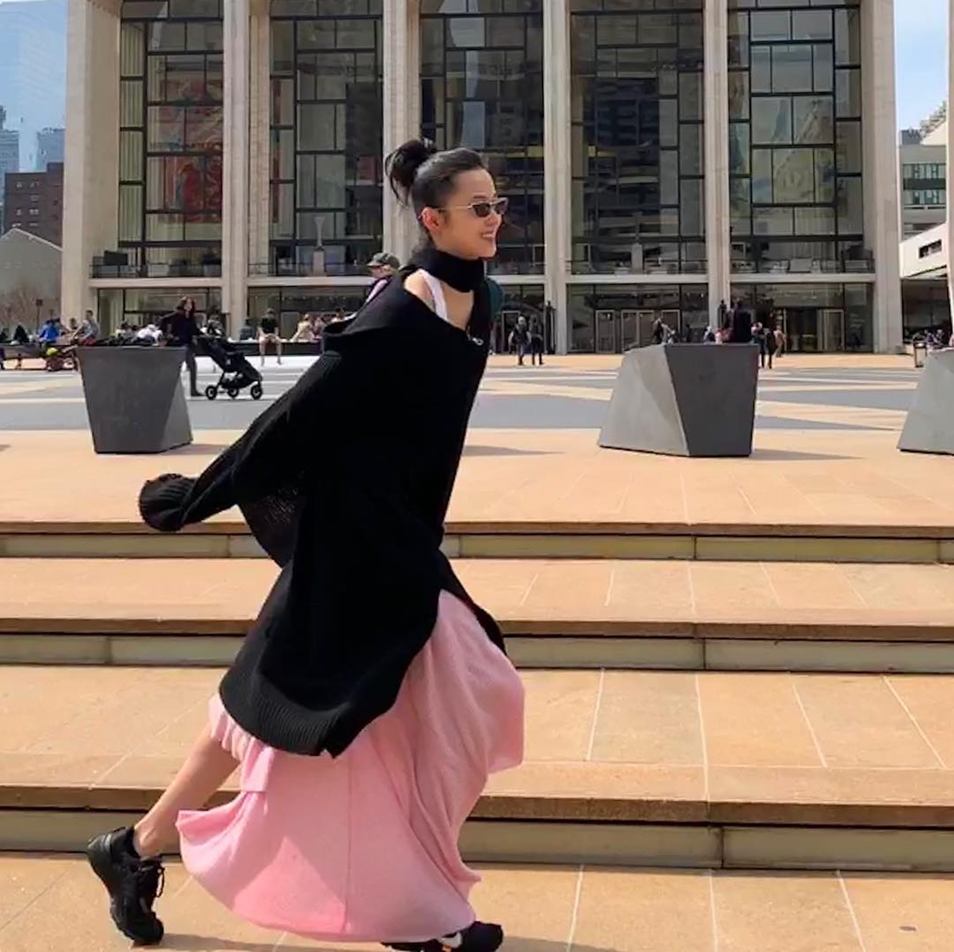 天生超模身形,著什麼衫都無得輸。(IG@jujujuxiaowen) 天生超模身形,著什麼衫都無得輸。(IG@jujujuxiaowen)