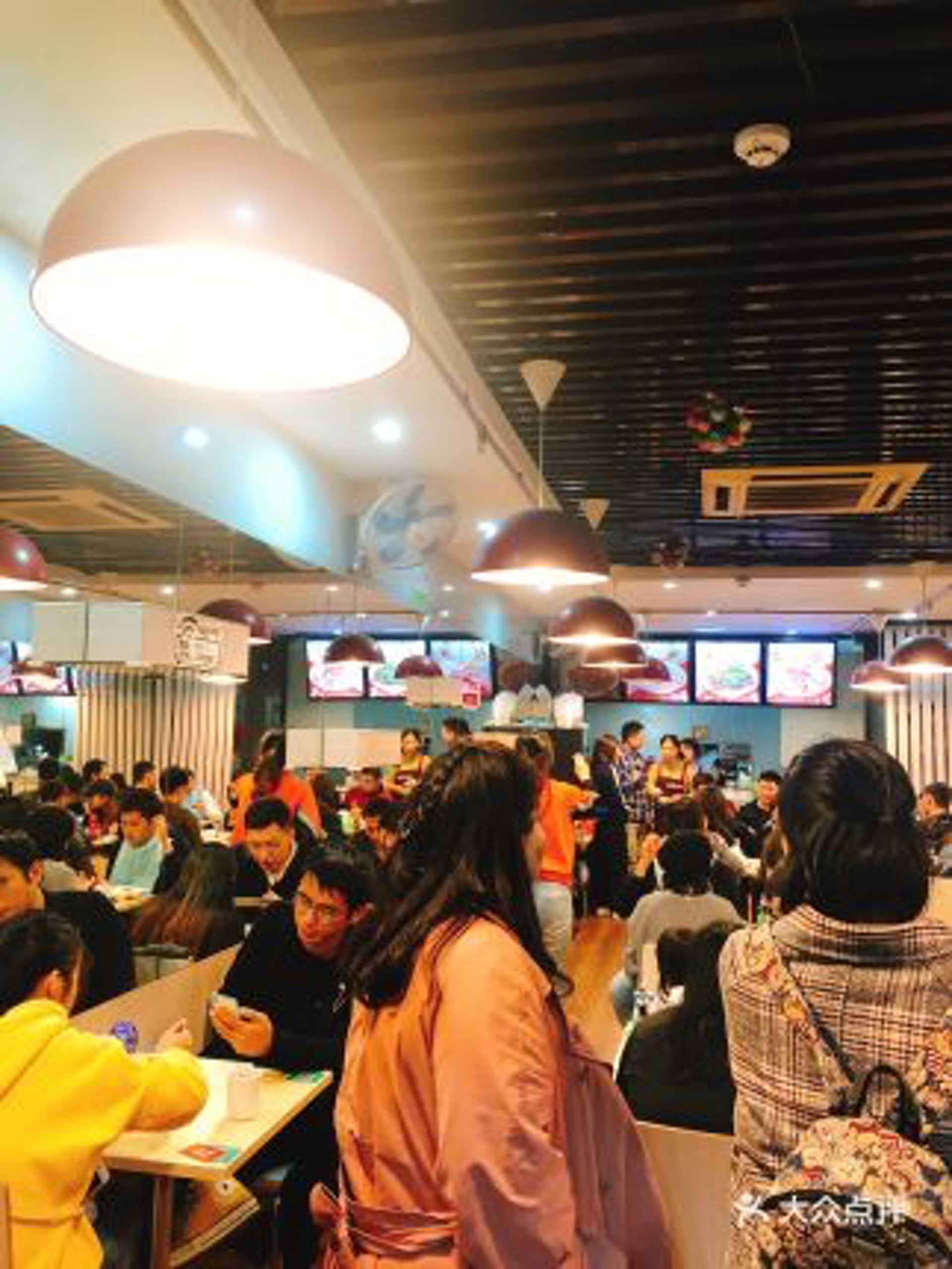 店舖空間正常,不過都幾多人去,要排排隊。(圖片來源:cherish4149@大眾點評) 深圳美食