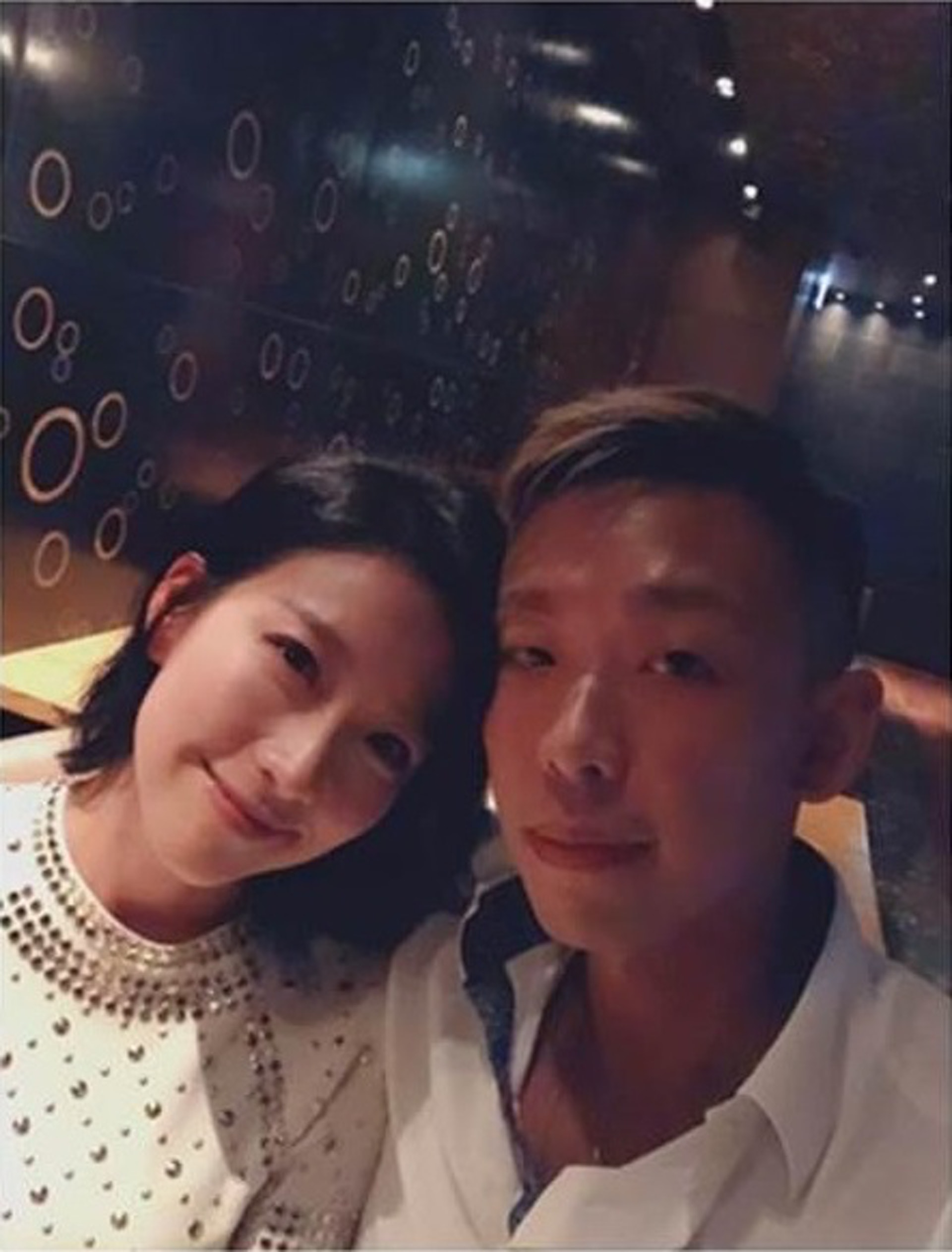姚子羚(Elaine)近日被指翻撻舊愛,Raymond Young,姚子羚一直否認復合一事。(網上圖片) 姚子羚(Elaine)近日被指翻撻舊愛,Raymond Young,姚子羚一直否認復合一事。(網上圖片)