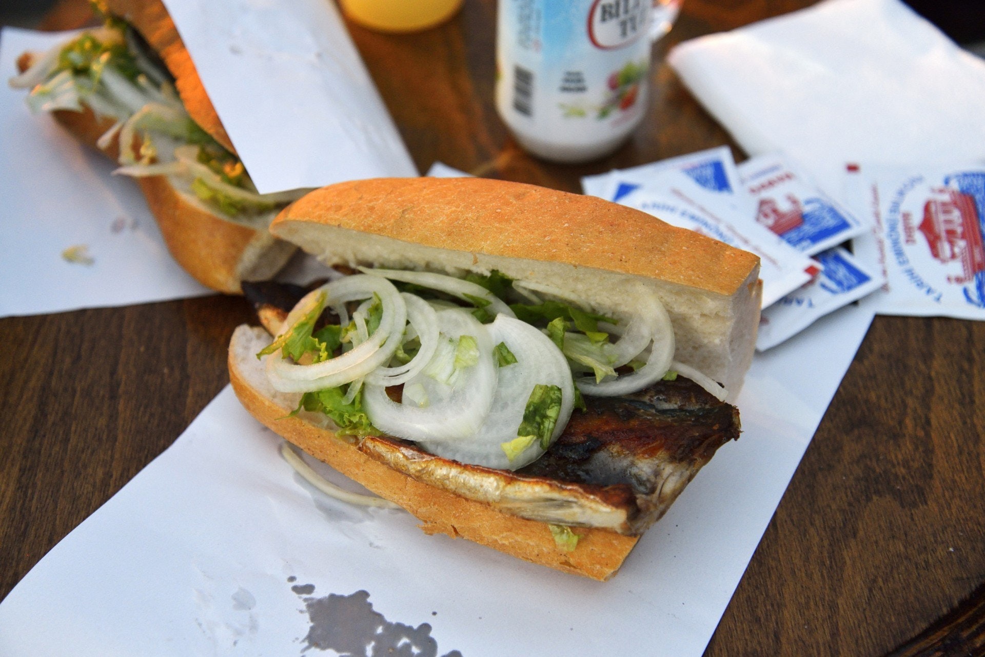 土耳其旋轉烤肉(Döner Kebab,於柏林簡稱「Döner」)絕對是不得不試的柏林美食!(VCG) 土耳其旋轉烤肉(Döner Kebab,於柏林簡稱「Döner」)絕對是不得不試的柏林美食!(VCG)