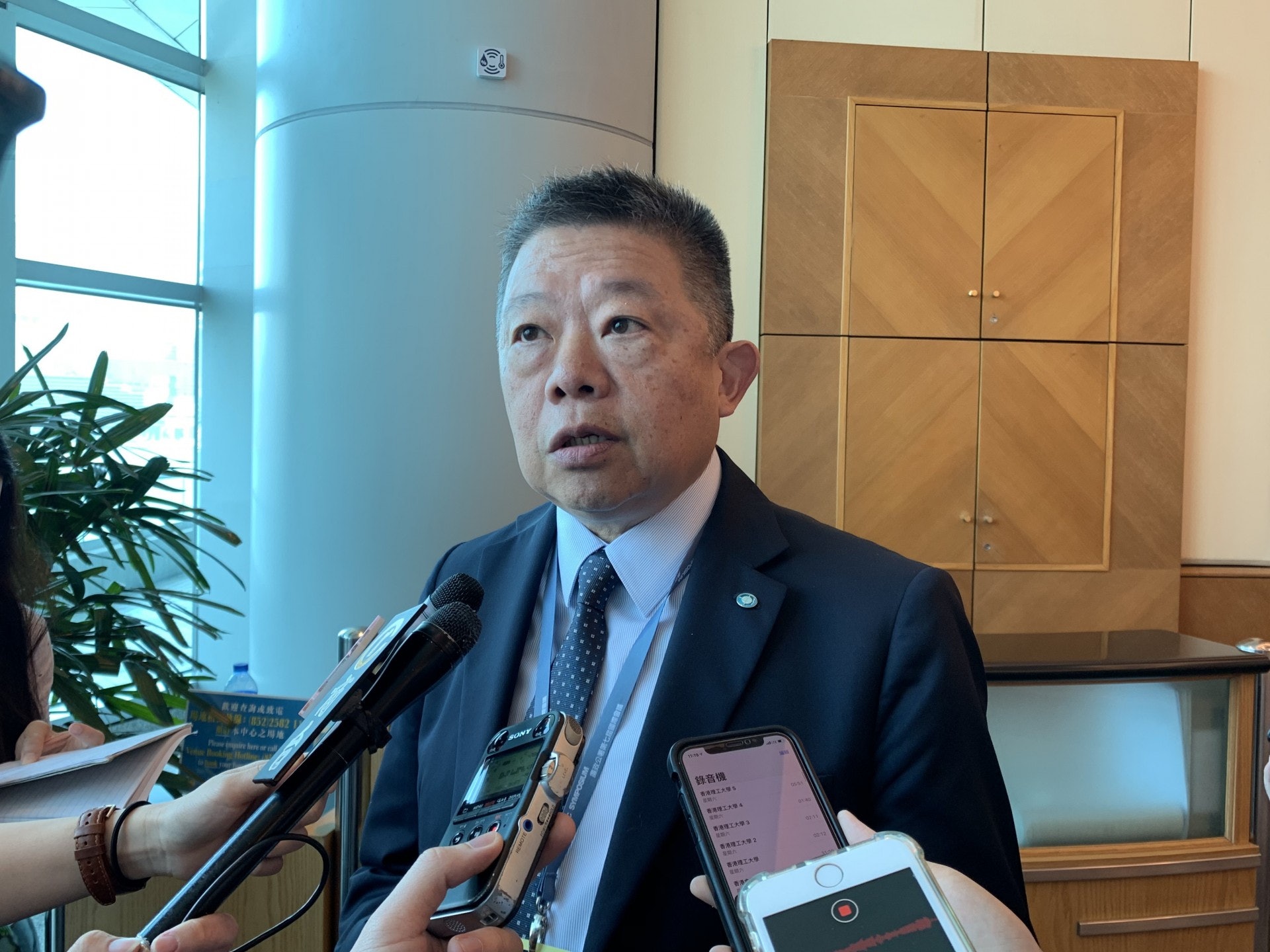 平機會主席朱敏健今日參加廉政公署第七屆國際會議。(鄭秋玲攝) 平機會主席朱敏健今日參加廉政公署第七屆國際會議。(鄭秋玲攝)