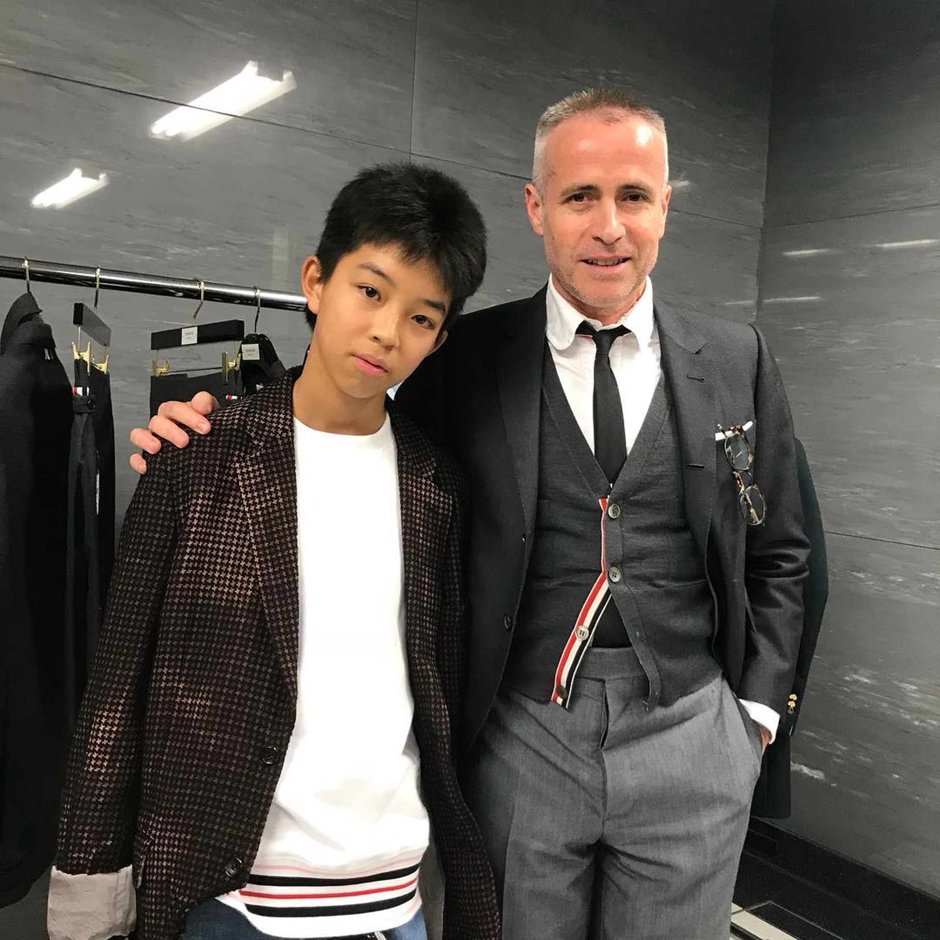 Yoshi與Thom Browne（IG@yoshi.226）