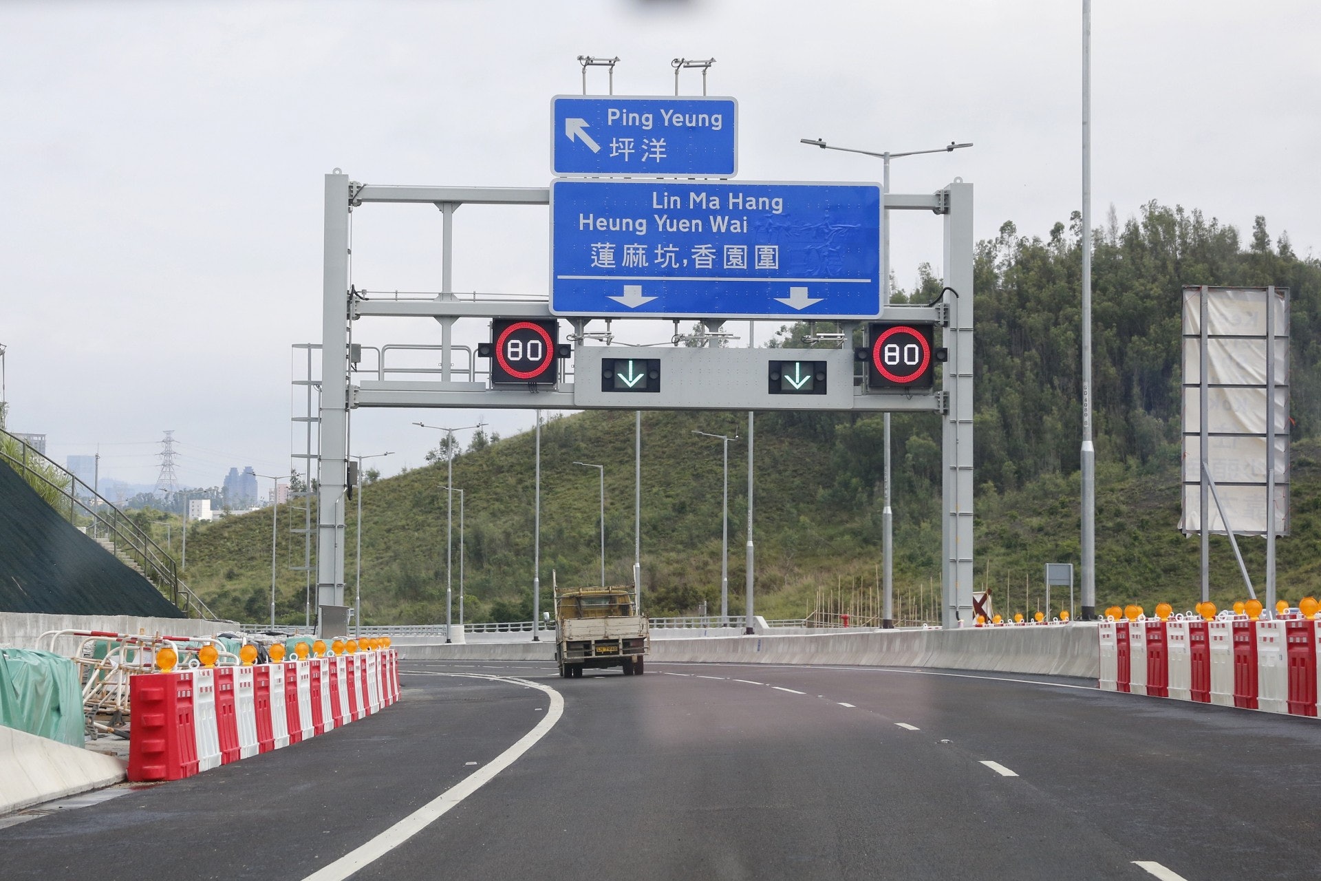 香園圍公路5月26日早上通車。(張浩維攝) 香園圍公路5月26日早上通車。(張浩維攝)