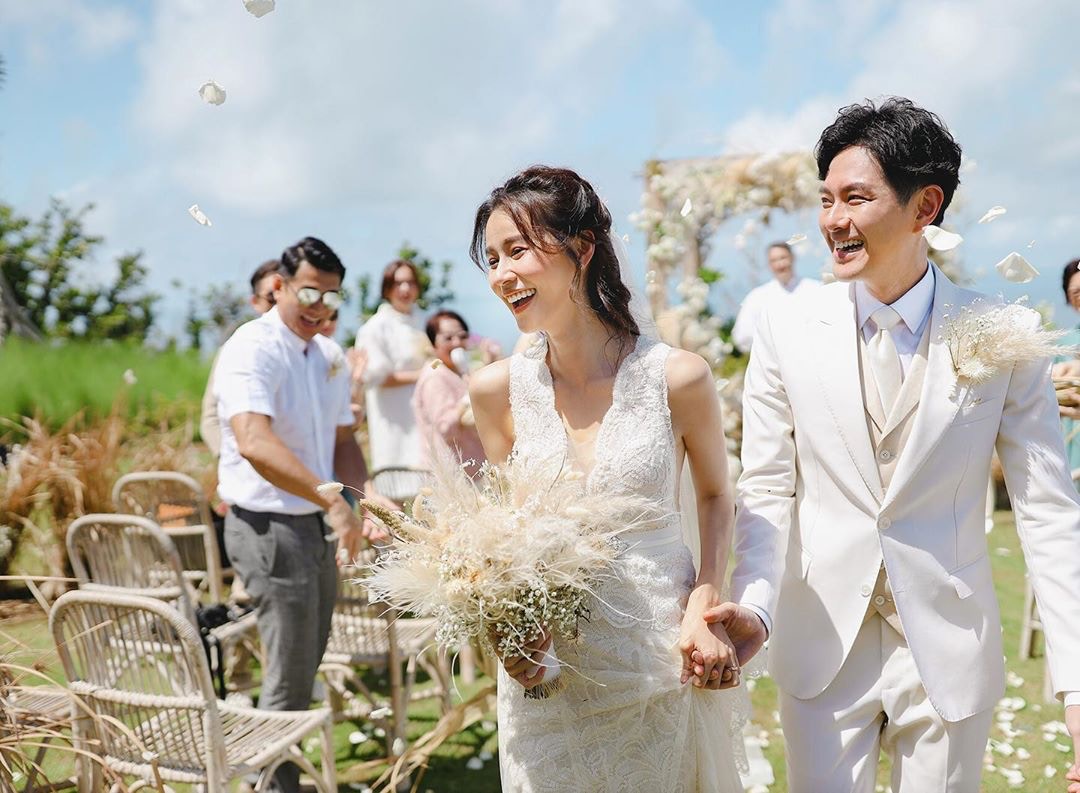 蕭正楠與黃翠如選擇在結婚一周年，在親友的見證下於峇里島補辦婚禮。（IG_wongtsuiyu）