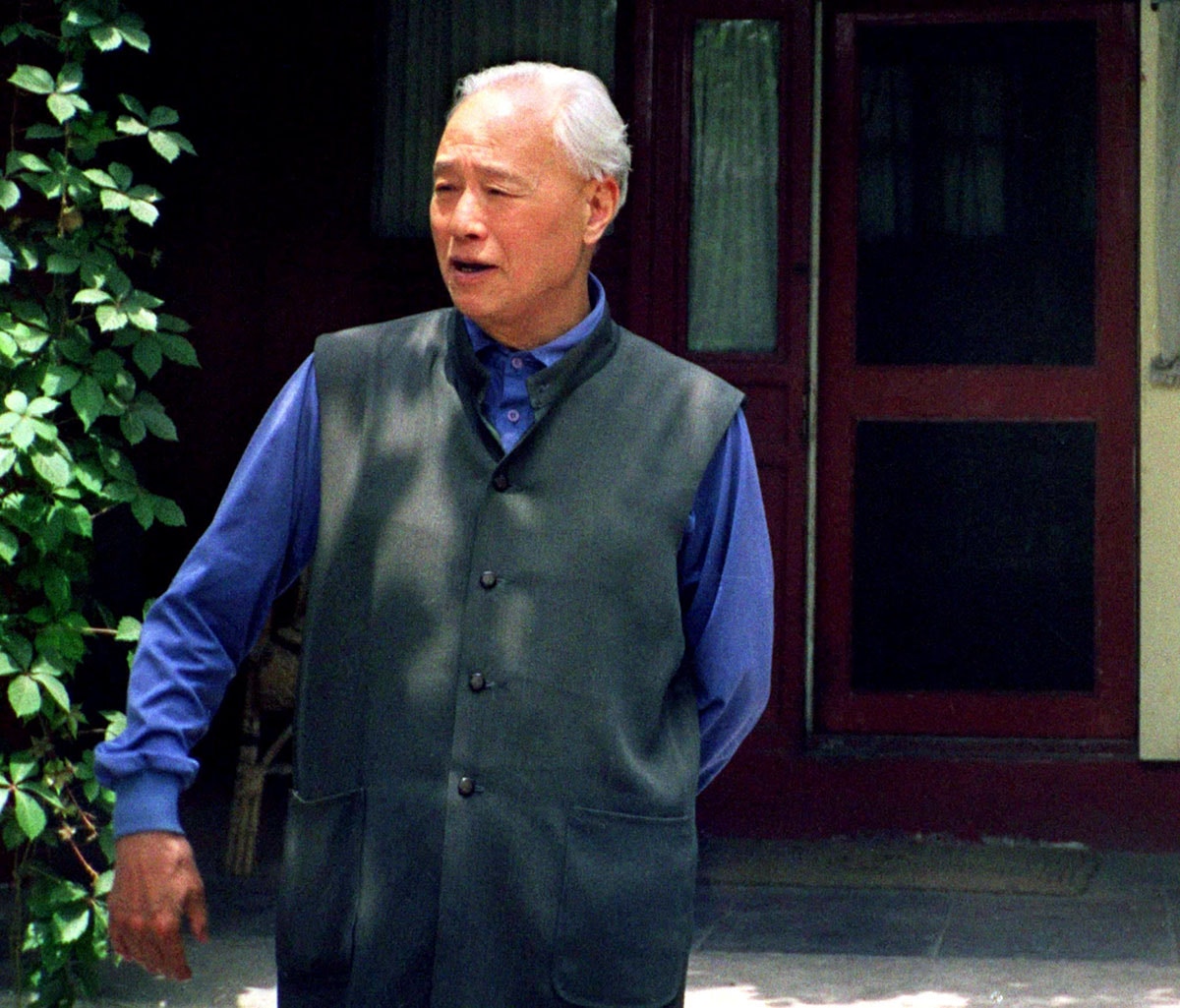 1998年，被軟禁中在家中的趙紫陽。（路透社）