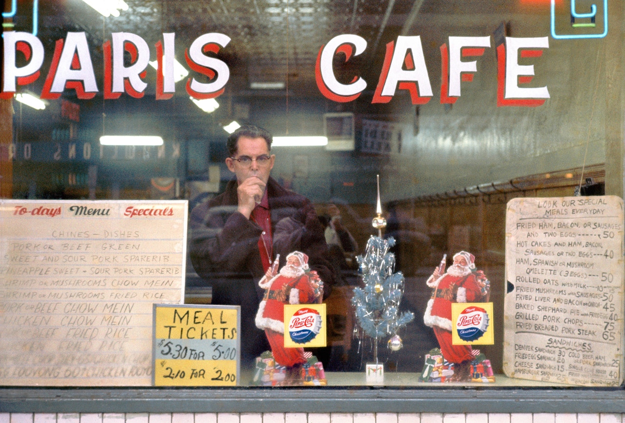 © Fred Herzog, Paris Café, Equinox Gallery, Vancouver 
