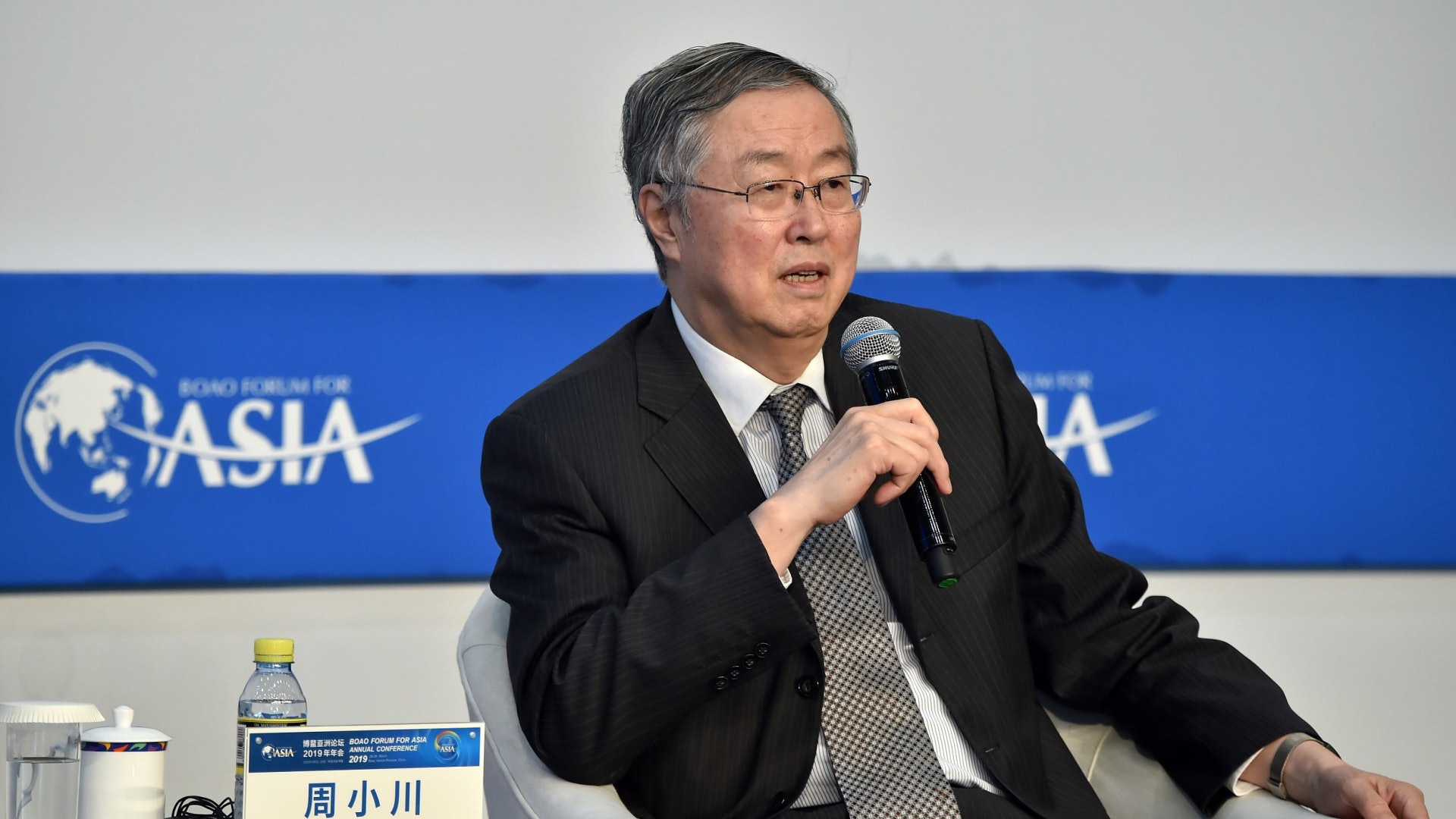 周小川:人民幣匯率變化對中國經濟危害不大 周小川:人民幣匯率變化對中國經濟危害不大
