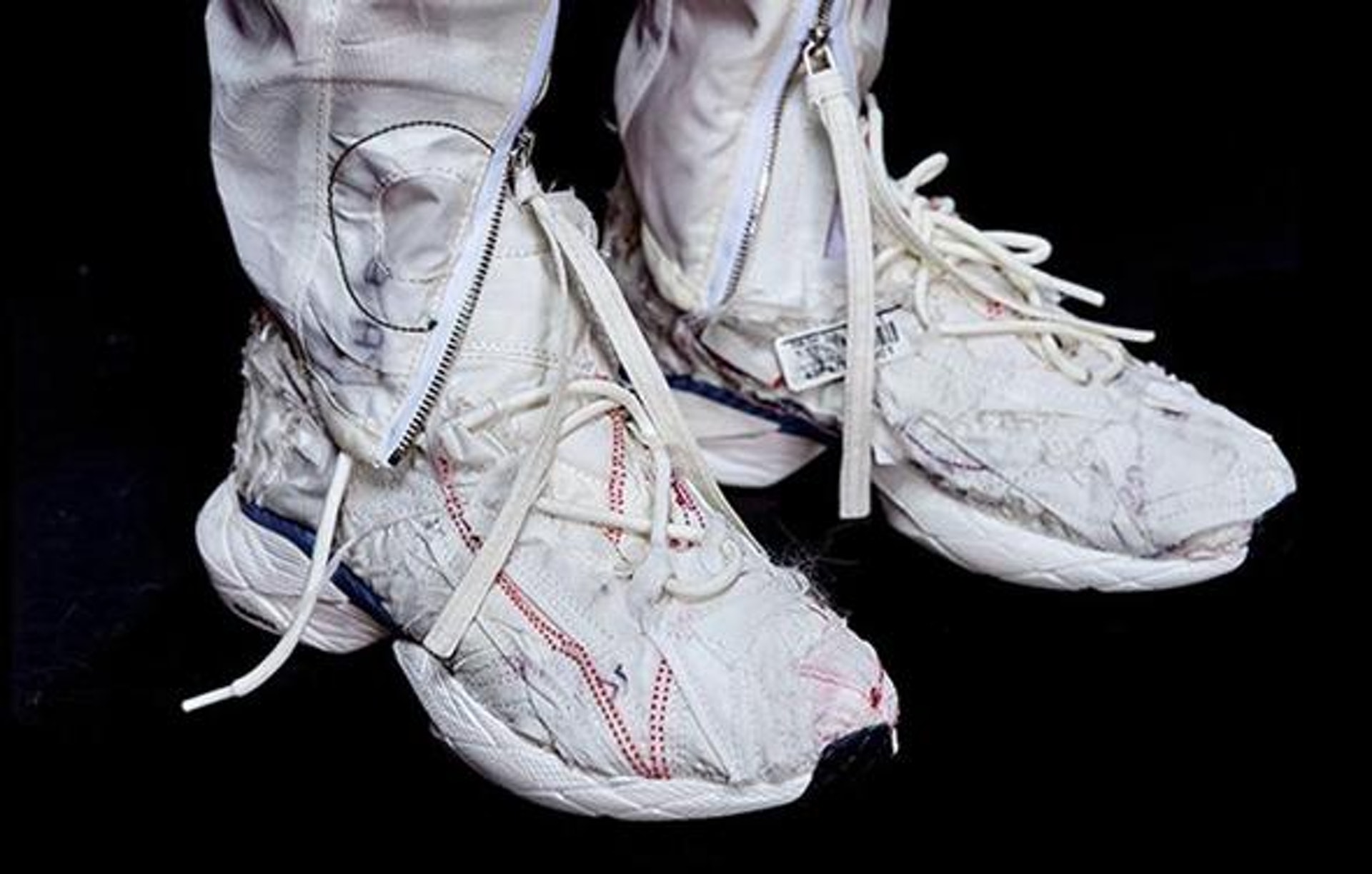 韓國新晉品牌KANGHYUK與Reebok攜手打造的SRS Sole Fury進化版鞋款。(instagram:KANGHYUK) 韓國新晉品牌KANGHYUK與Reebok攜手打造的SRS Sole Fury進化版鞋款。(instagram:KANGHYUK)