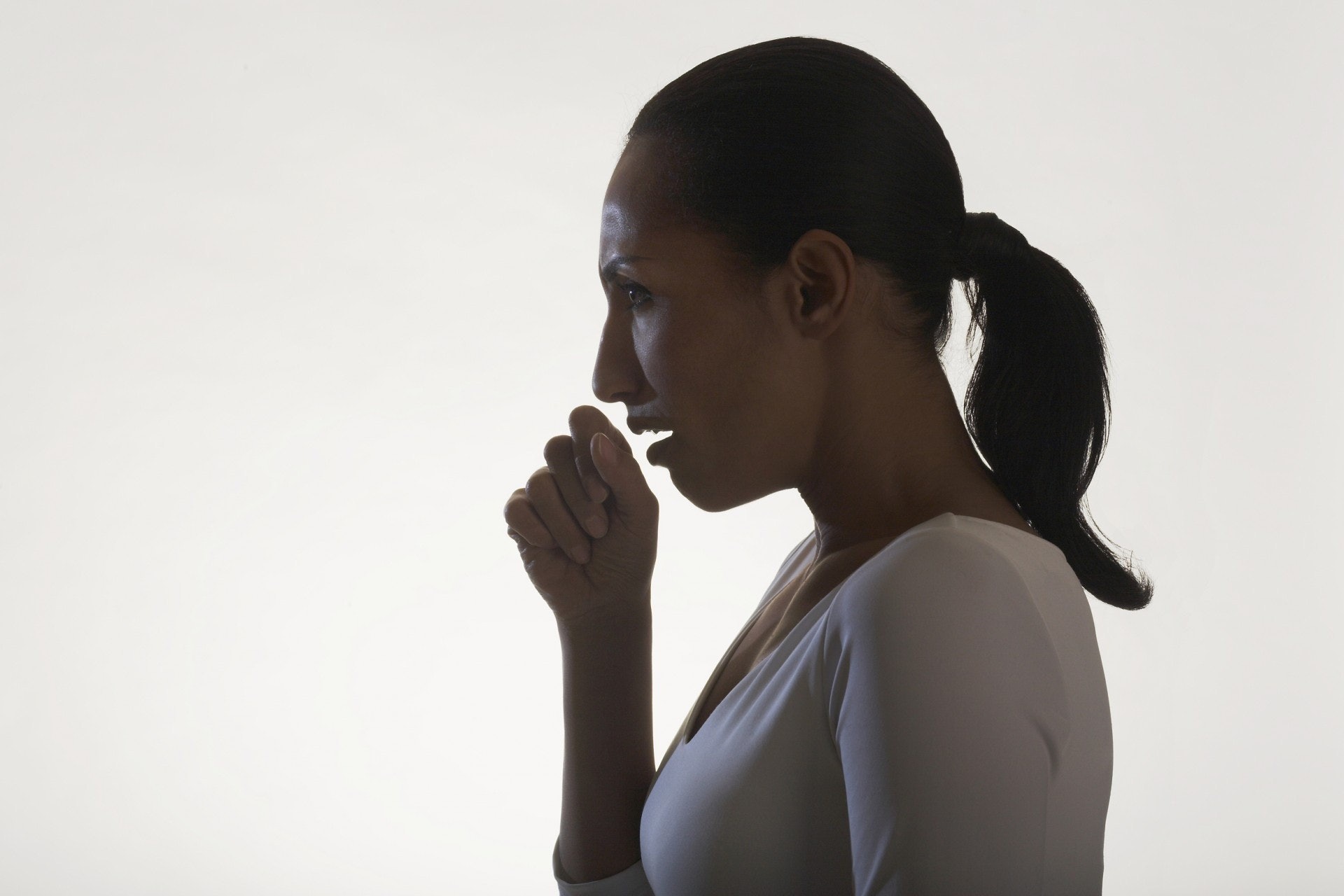 女性肺癌發病率稍稍上升,同時非煙民肺癌患者亦見上升。(視覺中國圖片) 女性肺癌發病率稍稍上升,同時非煙民肺癌患者亦見上升。(視覺中國圖片)